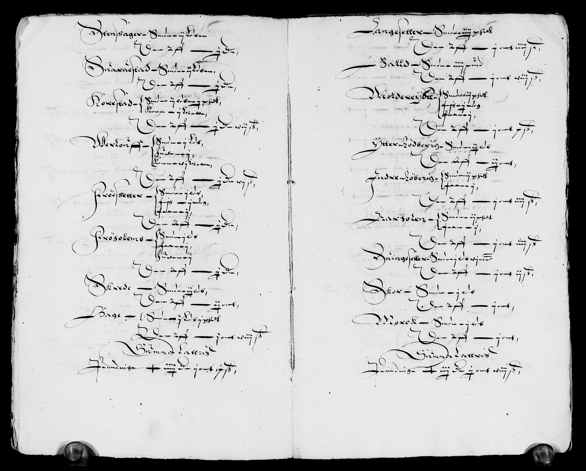 Rentekammeret inntil 1814, Reviderte regnskaper, Lensregnskaper, AV/RA-EA-5023/R/Rb/Rbt/L0050: Bergenhus len, 1628-1629