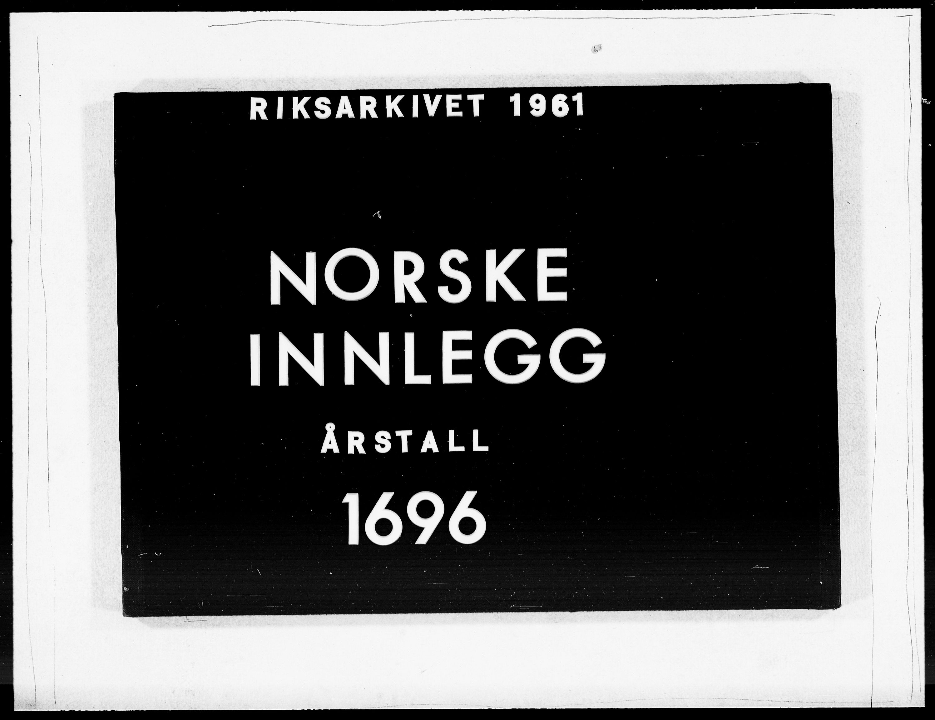 Danske Kanselli 1572-1799, RA/EA-3023/F/Fc/Fcc/Fcca/L0047: Norske innlegg 1572-1799, 1695-1697, p. 58
