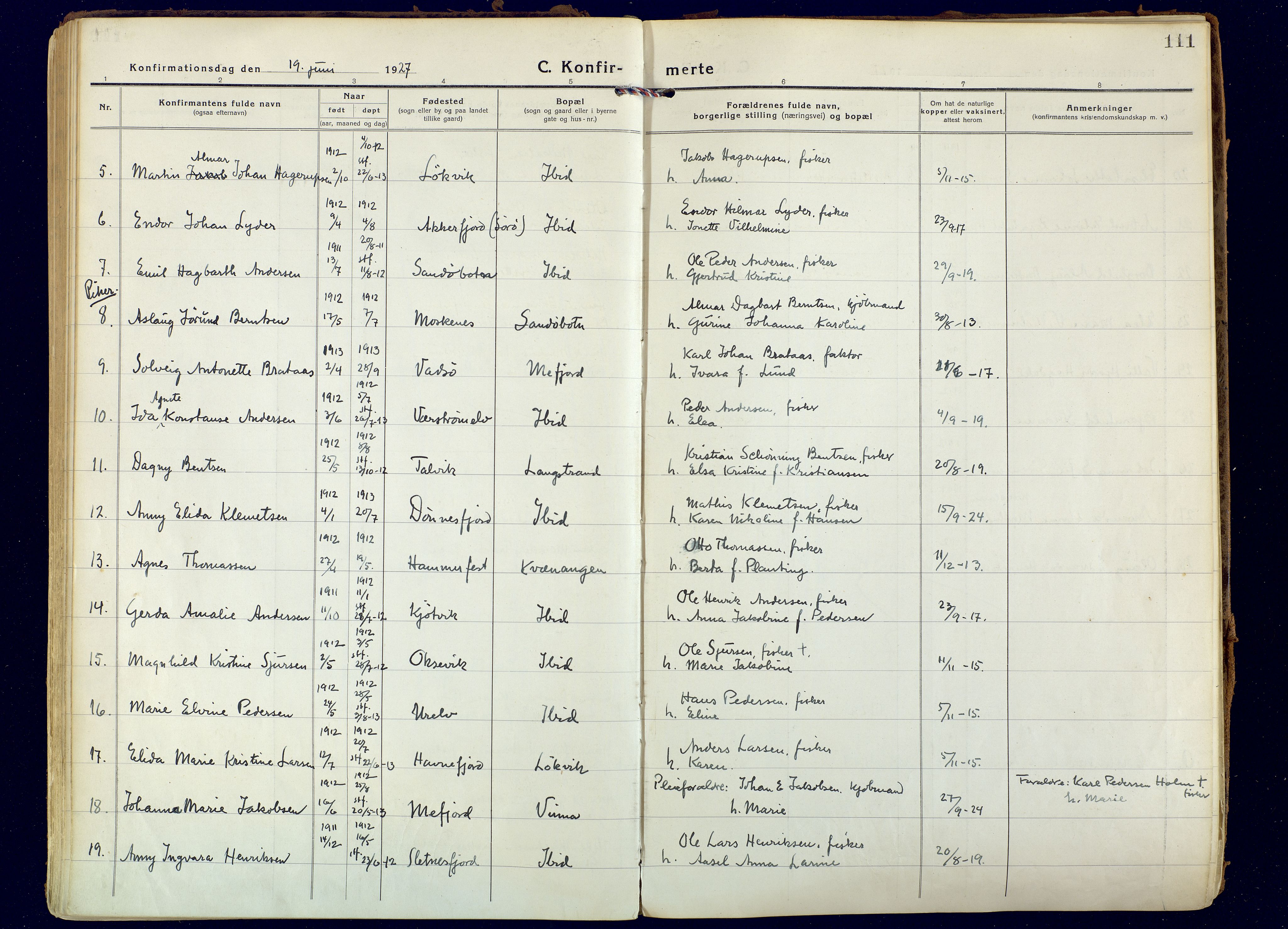 Hammerfest sokneprestkontor, AV/SATØ-S-1347/H/Ha/L0018.kirke: Parish register (official) no. 18, 1918-1933, p. 111