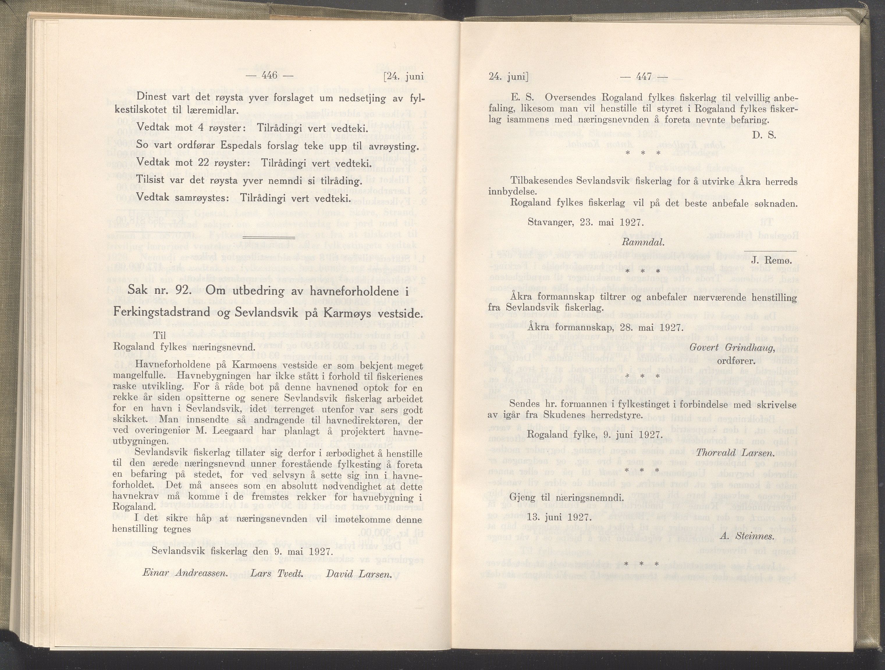 Rogaland fylkeskommune - Fylkesrådmannen , IKAR/A-900/A/Aa/Aaa/L0046: Møtebok , 1927, p. 446-447