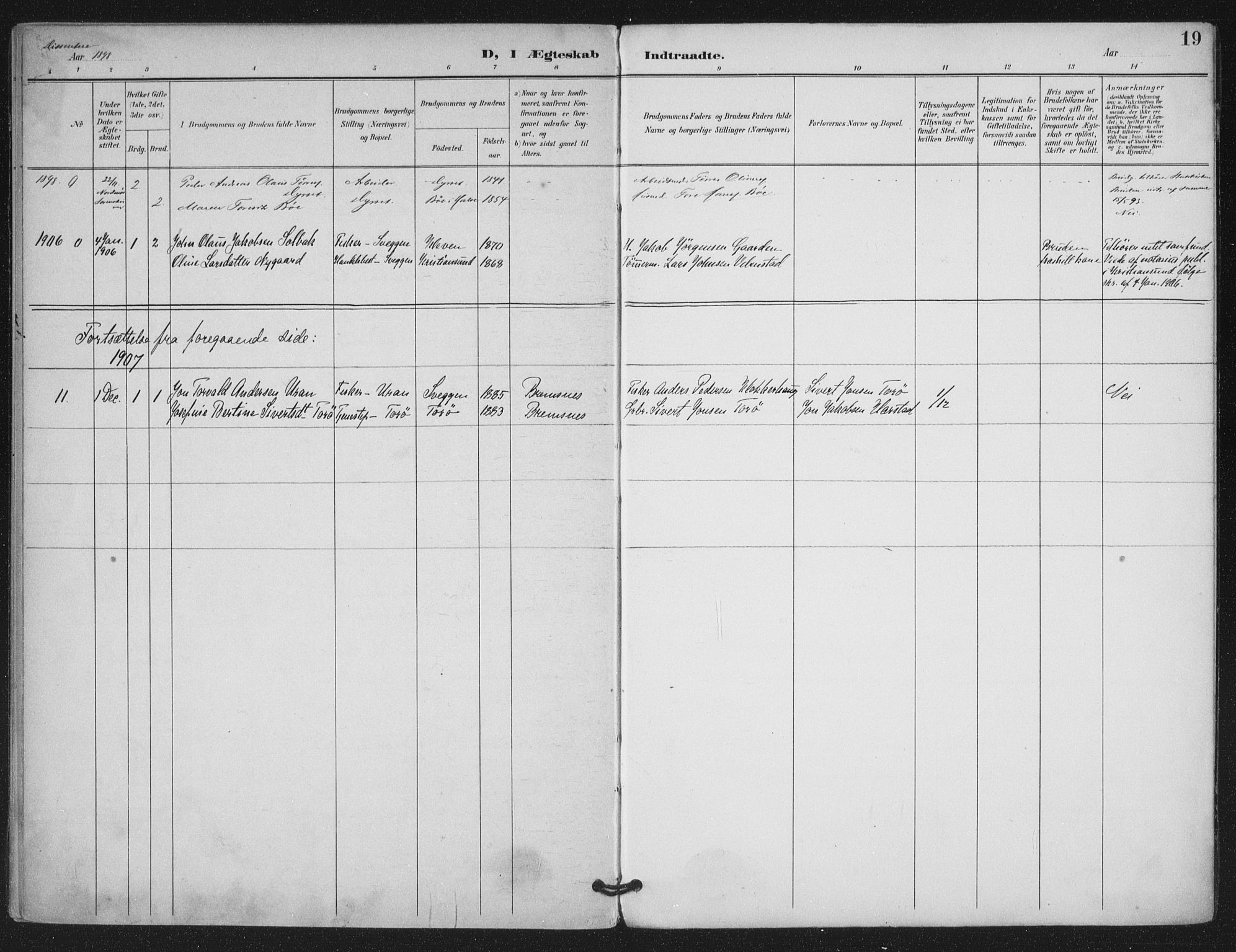 Ministerialprotokoller, klokkerbøker og fødselsregistre - Møre og Romsdal, SAT/A-1454/569/L0821: Parish register (official) no. 569A07, 1897-1907, p. 19