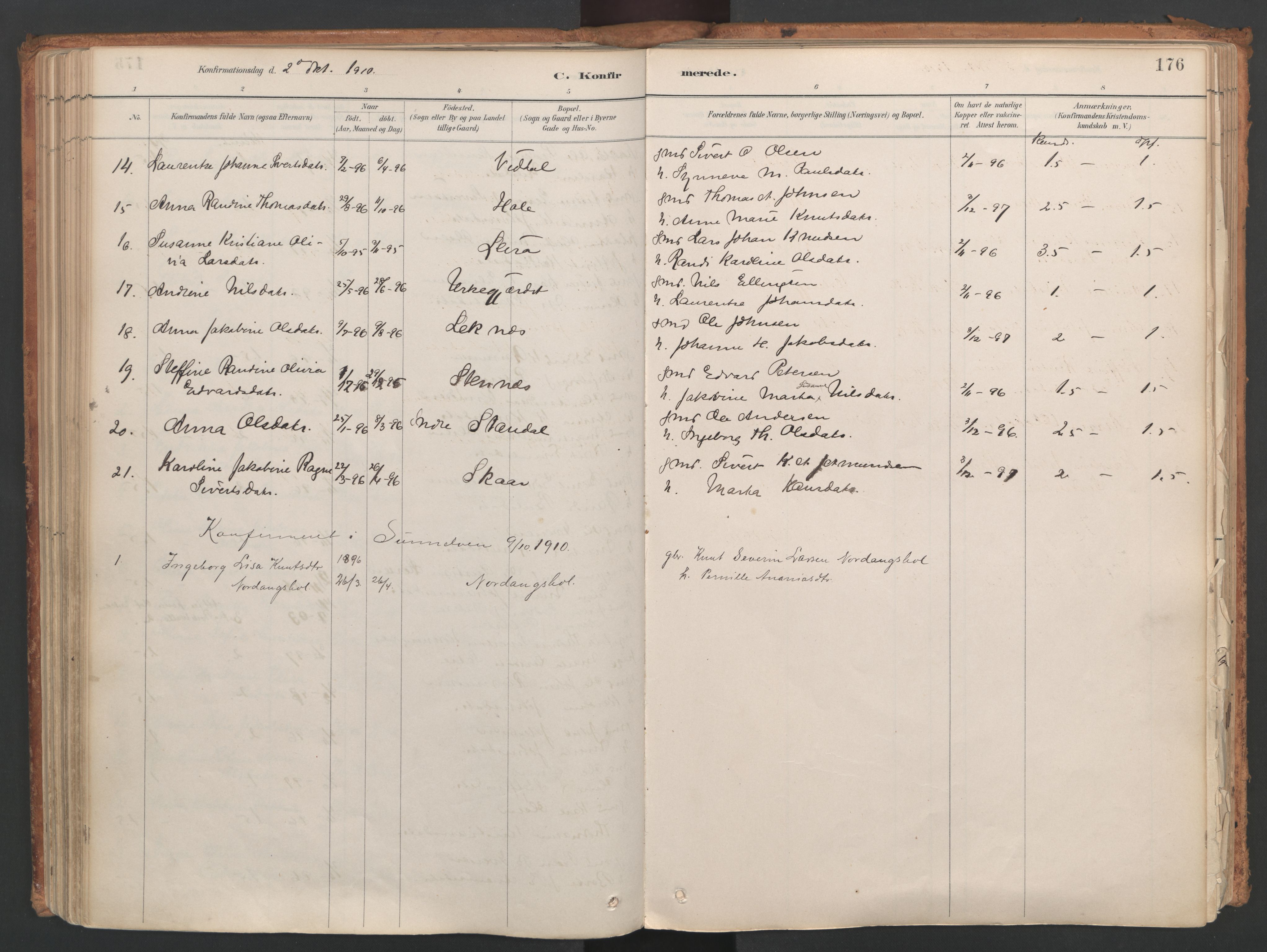 Ministerialprotokoller, klokkerbøker og fødselsregistre - Møre og Romsdal, SAT/A-1454/515/L0211: Parish register (official) no. 515A07, 1886-1910, p. 176