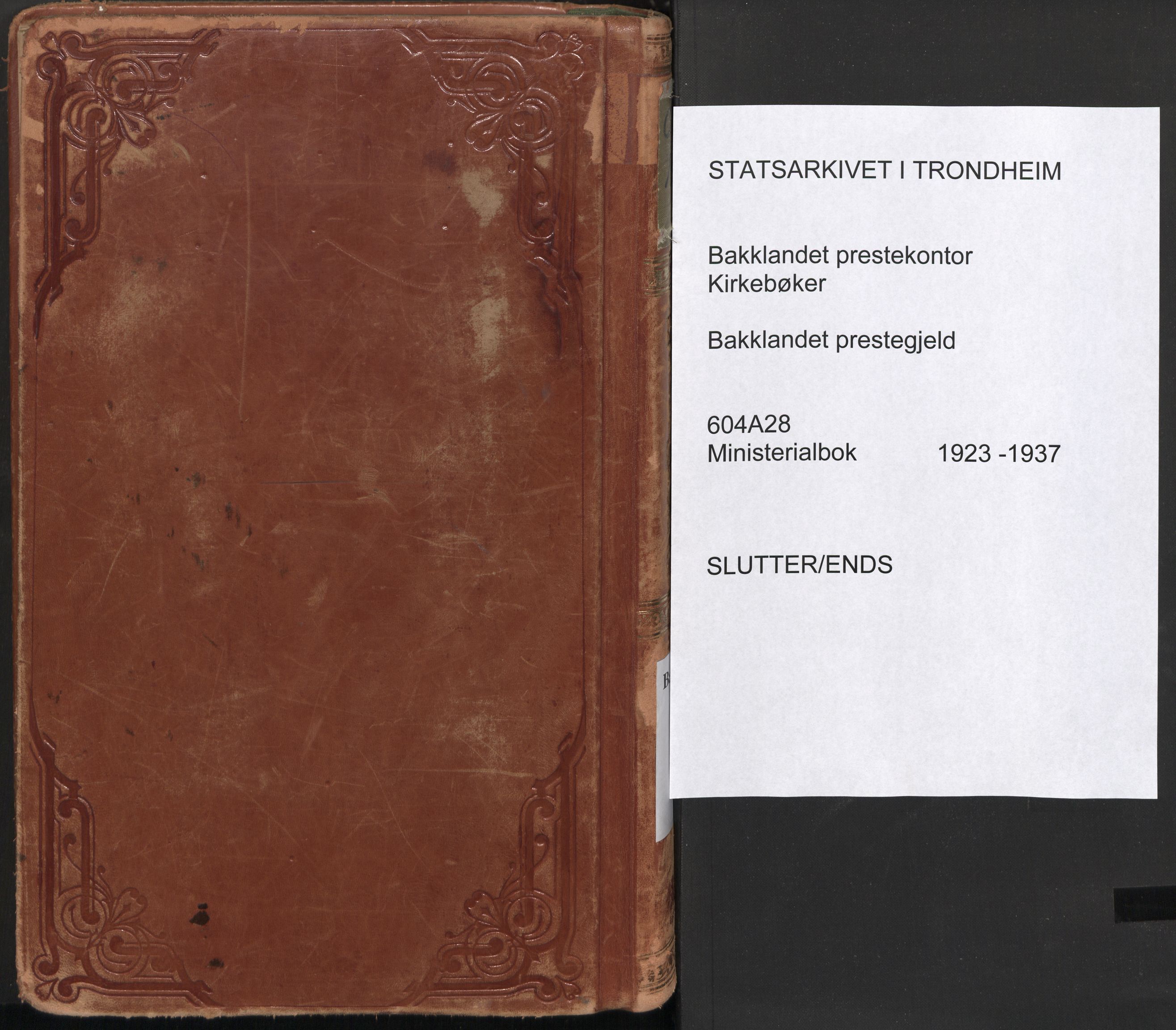 Ministerialprotokoller, klokkerbøker og fødselsregistre - Sør-Trøndelag, AV/SAT-A-1456/604/L0208: Parish register (official) no. 604A28, 1923-1937