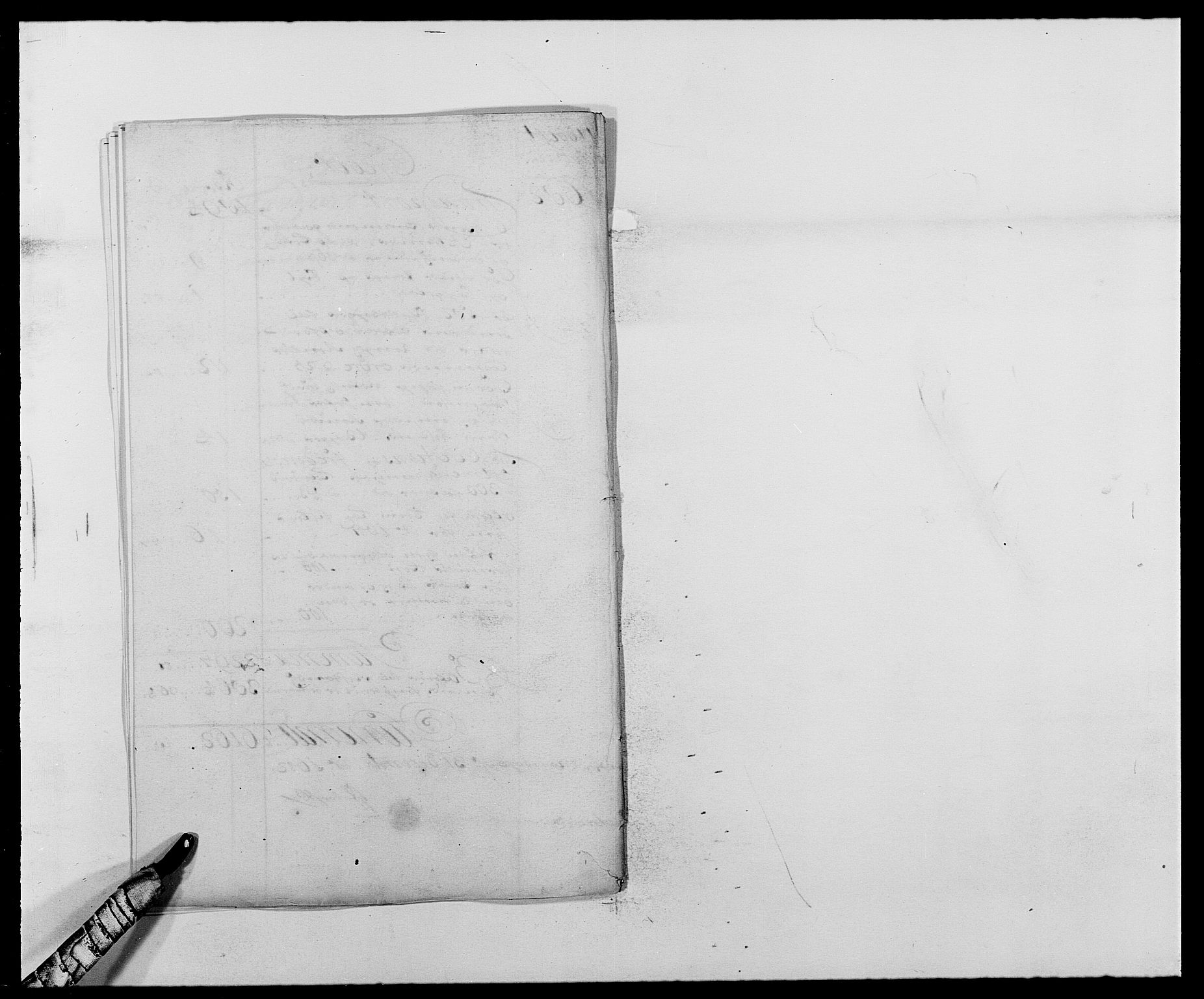 Rentekammeret inntil 1814, Reviderte regnskaper, Fogderegnskap, RA/EA-4092/R42/L2541: Mandal fogderi, 1681-1684, p. 98