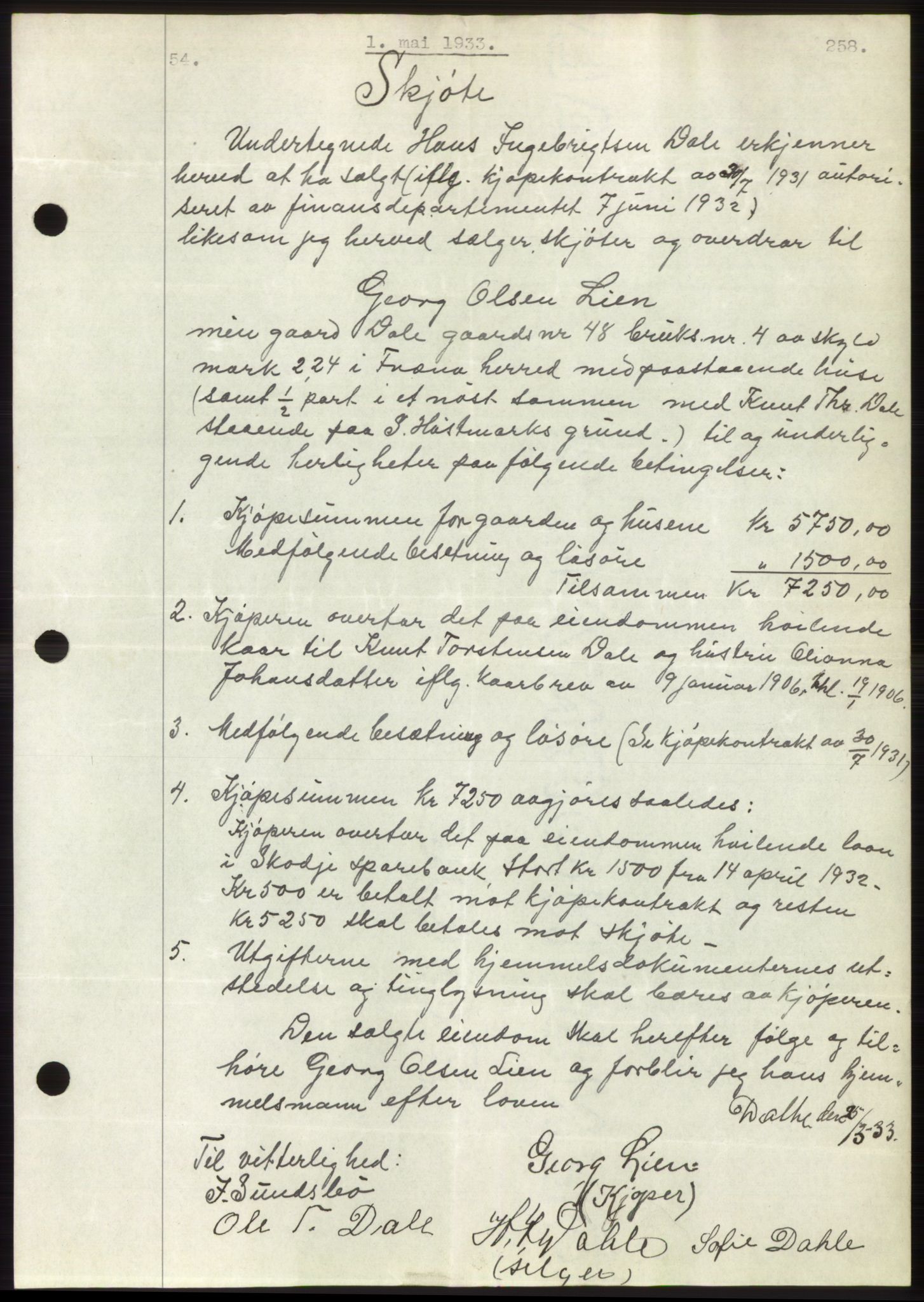 Romsdal sorenskriveri, AV/SAT-A-4149/1/2/2C/L0063: Mortgage book no. 57, 1933-1933, Deed date: 01.05.1933