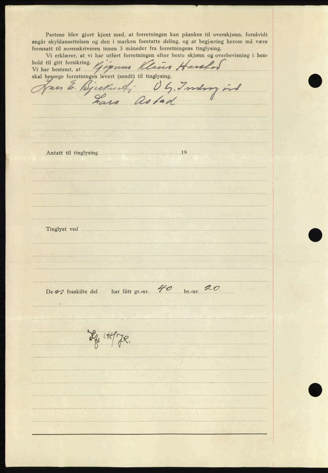 Nordmøre sorenskriveri, AV/SAT-A-4132/1/2/2Ca: Mortgage book no. A95, 1943-1943, Diary no: : 1067/1943