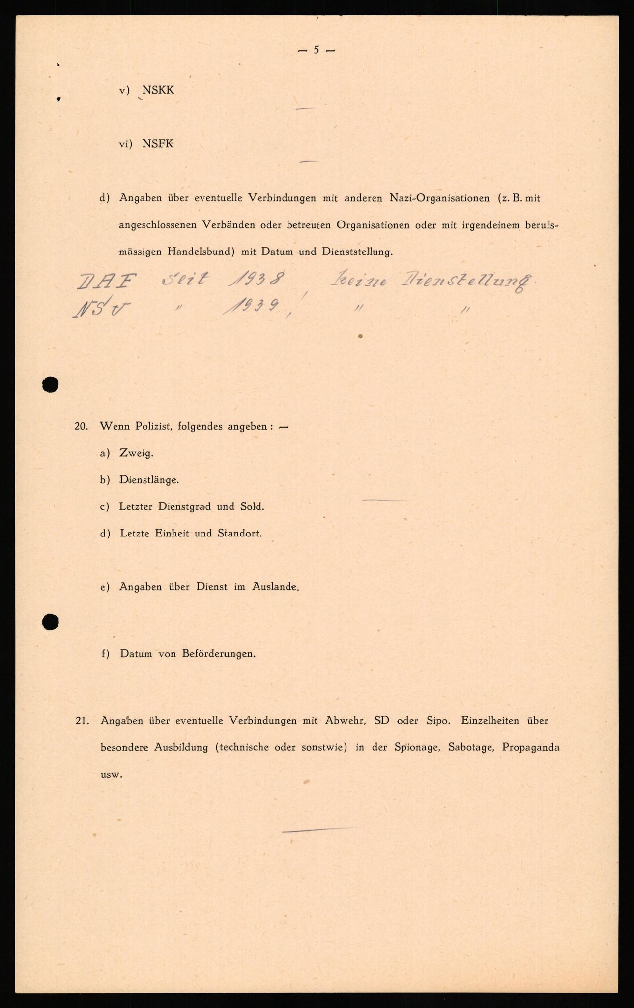 Forsvaret, Forsvarets overkommando II, AV/RA-RAFA-3915/D/Db/L0033: CI Questionaires. Tyske okkupasjonsstyrker i Norge. Tyskere., 1945-1946, p. 476