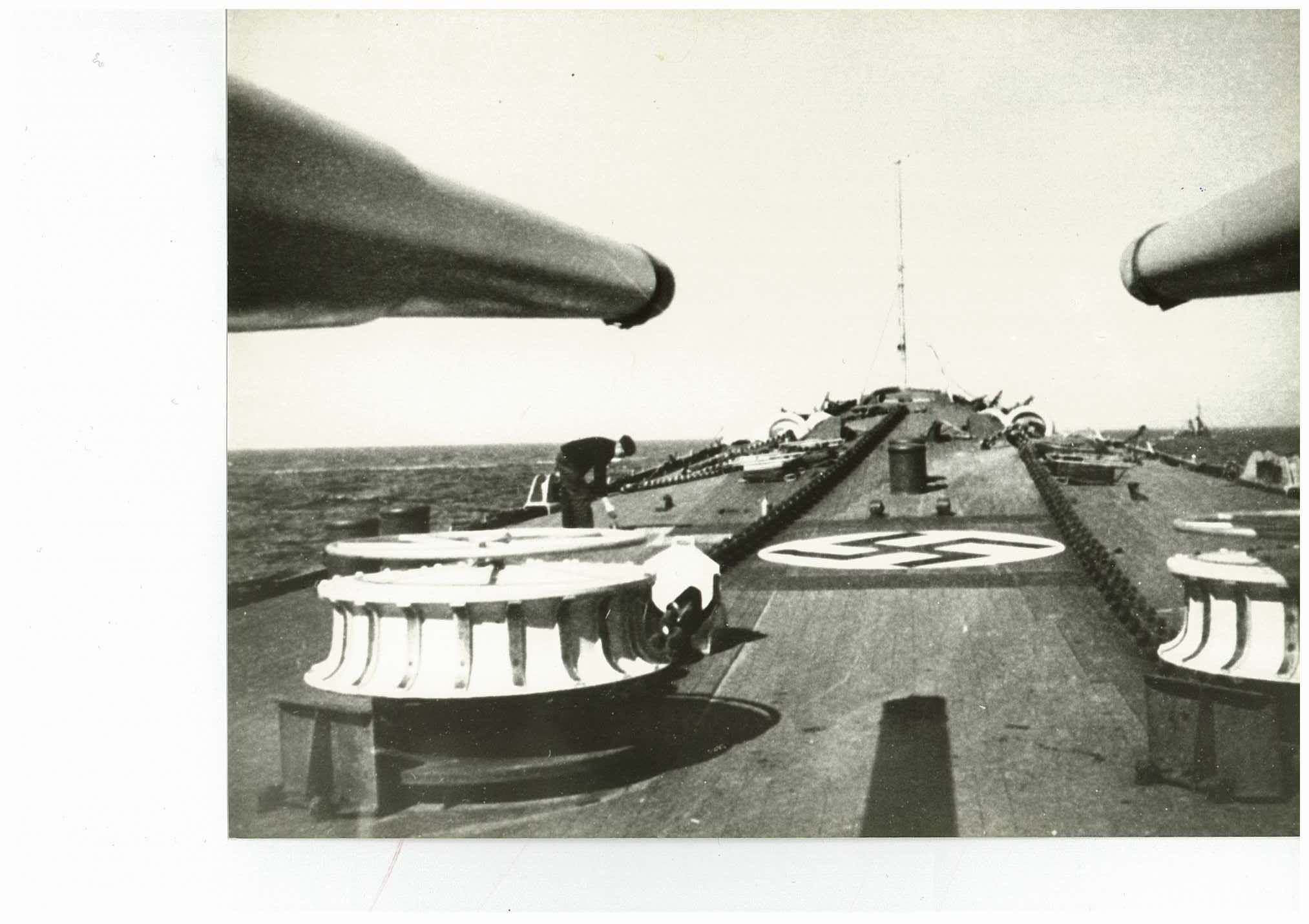 NTBs krigsarkiv, RA/PA-1209/U/Ud/L0073b/0004: -- / Blücher senket ved Oscarsborg, 1940, p. 2