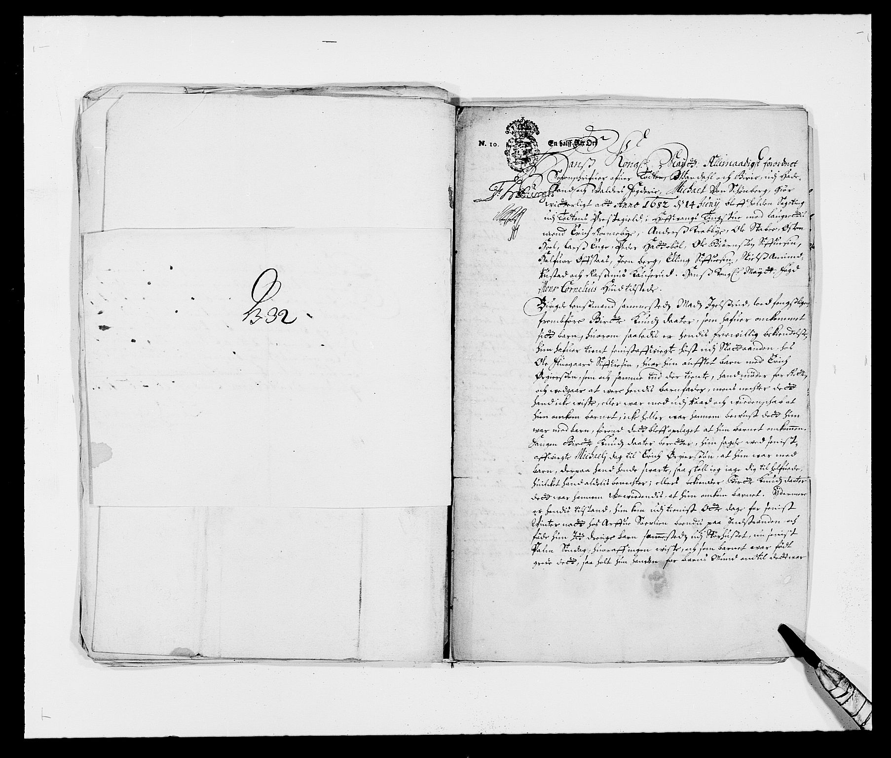Rentekammeret inntil 1814, Reviderte regnskaper, Fogderegnskap, RA/EA-4092/R18/L1281: Fogderegnskap Hadeland, Toten og Valdres, 1682, p. 241