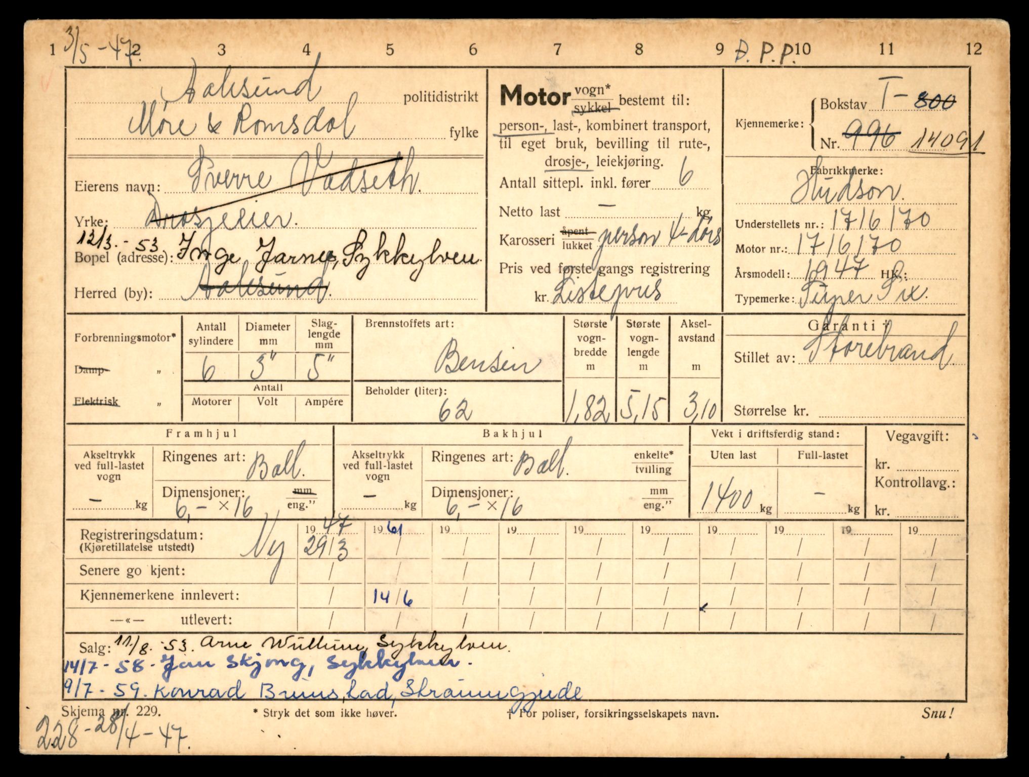 Møre og Romsdal vegkontor - Ålesund trafikkstasjon, AV/SAT-A-4099/F/Fe/L0043: Registreringskort for kjøretøy T 14080 - T 14204, 1927-1998, p. 355