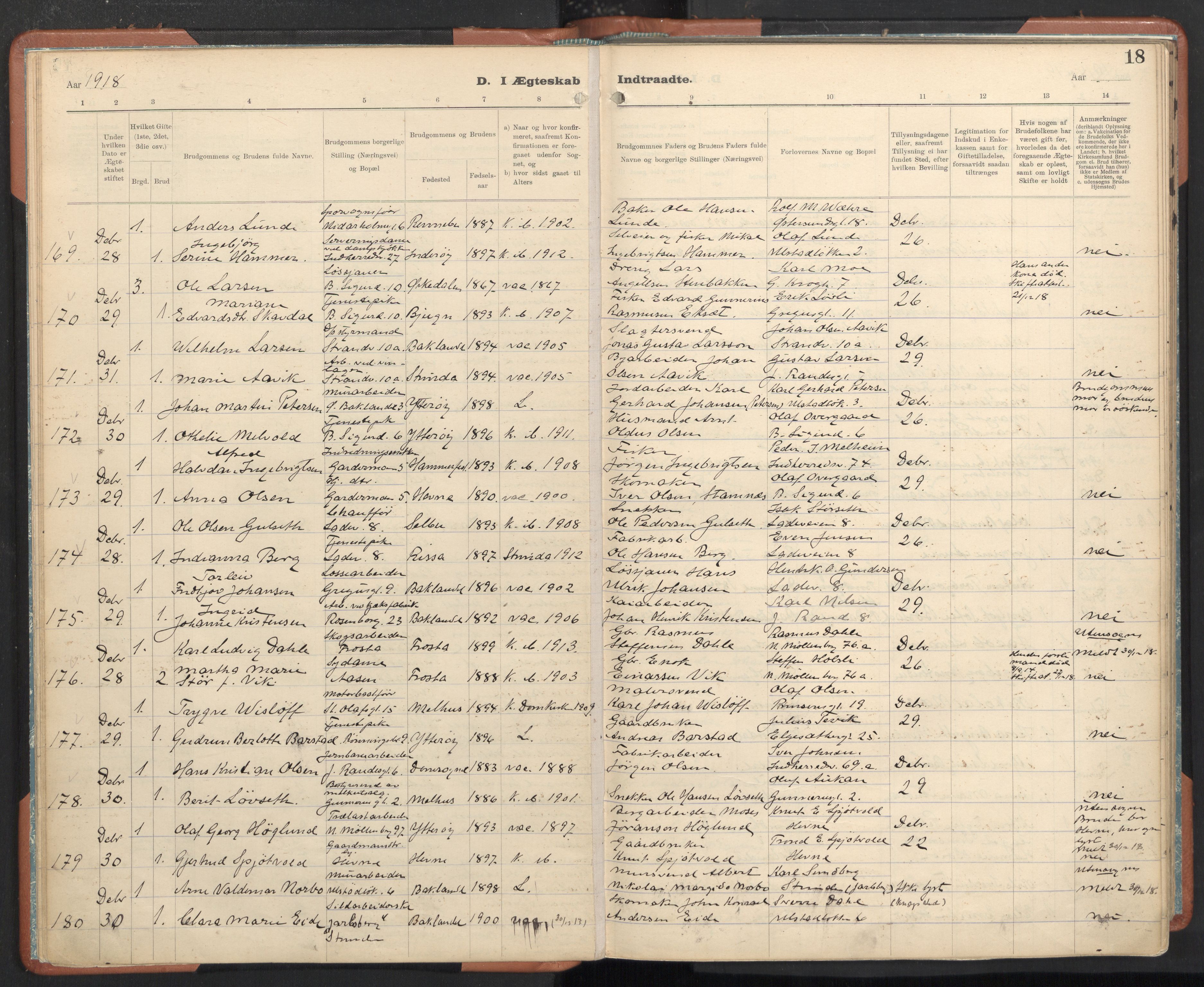 Ministerialprotokoller, klokkerbøker og fødselsregistre - Sør-Trøndelag, SAT/A-1456/605/L0245: Parish register (official) no. 605A07, 1916-1938, p. 18