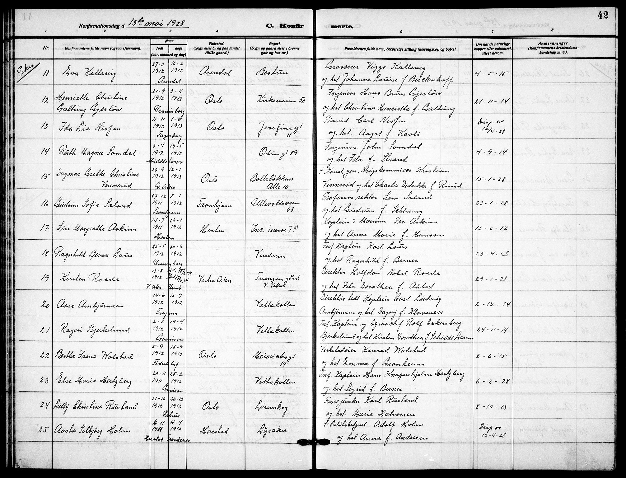 Garnisonsmenigheten Kirkebøker, AV/SAO-A-10846/F/Fa/L0017: Parish register (official) no. 17, 1926-1937, p. 42