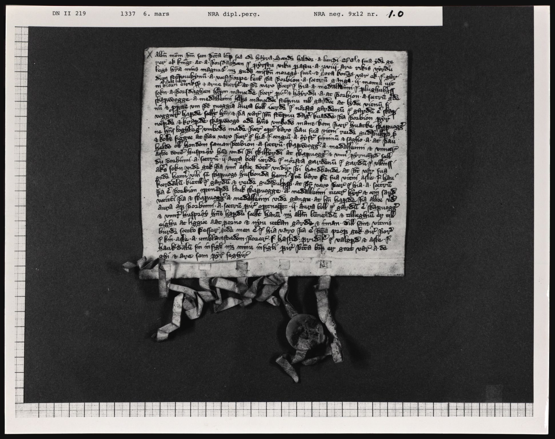 Riksarkivets diplomsamling, AV/RA-EA-5965/F01/F01a/L0039: Dokumenter, 1336-1337, p. 9