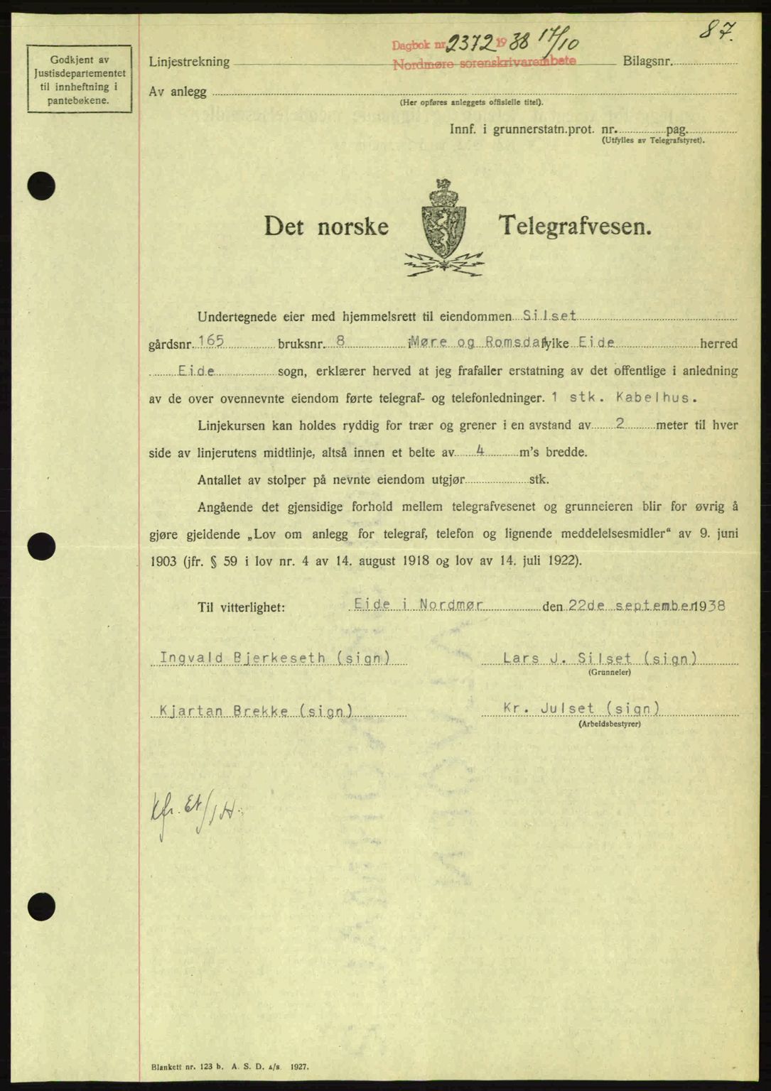 Nordmøre sorenskriveri, AV/SAT-A-4132/1/2/2Ca: Mortgage book no. B84, 1938-1939, Diary no: : 2372/1938