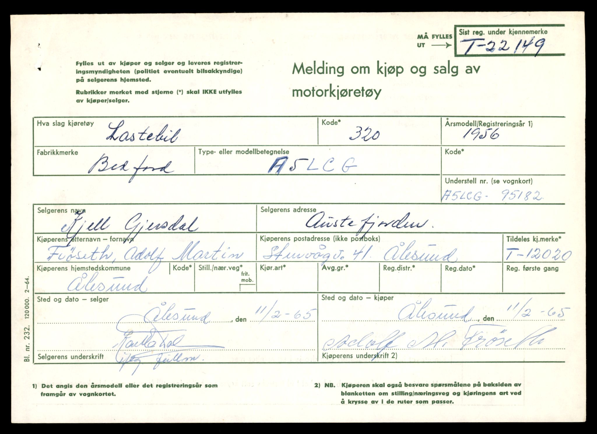 Møre og Romsdal vegkontor - Ålesund trafikkstasjon, SAT/A-4099/F/Fe/L0032: Registreringskort for kjøretøy T 11997 - T 12149, 1927-1998, p. 751