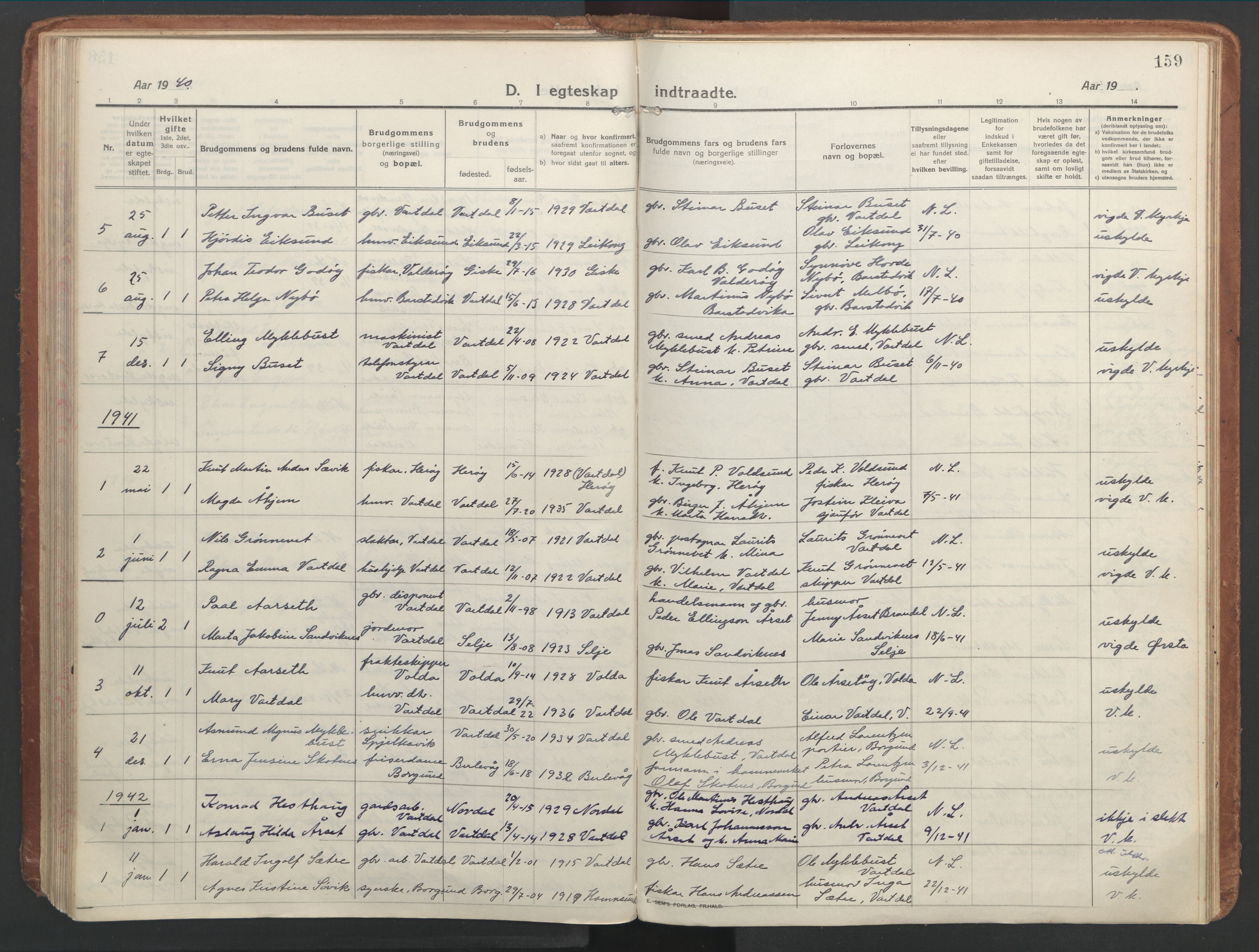 Ministerialprotokoller, klokkerbøker og fødselsregistre - Møre og Romsdal, AV/SAT-A-1454/514/L0200: Parish register (official) no. 514A02, 1913-1943, p. 159