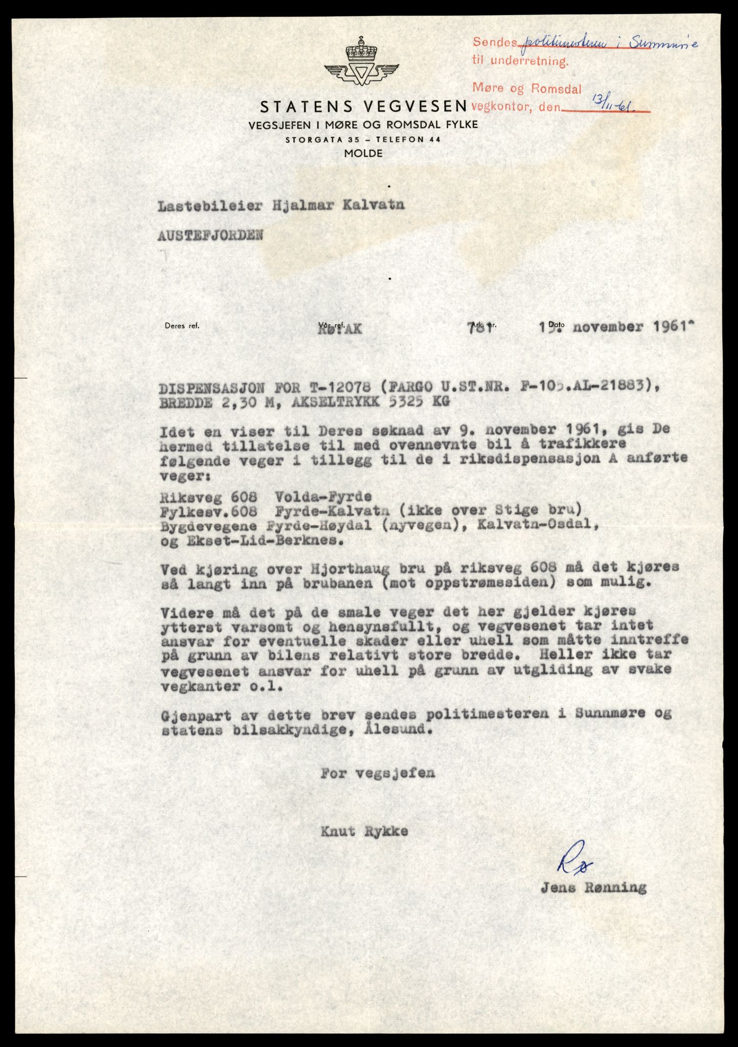 Møre og Romsdal vegkontor - Ålesund trafikkstasjon, AV/SAT-A-4099/F/Fe/L0033: Registreringskort for kjøretøy T 12151 - T 12474, 1927-1998, p. 2611