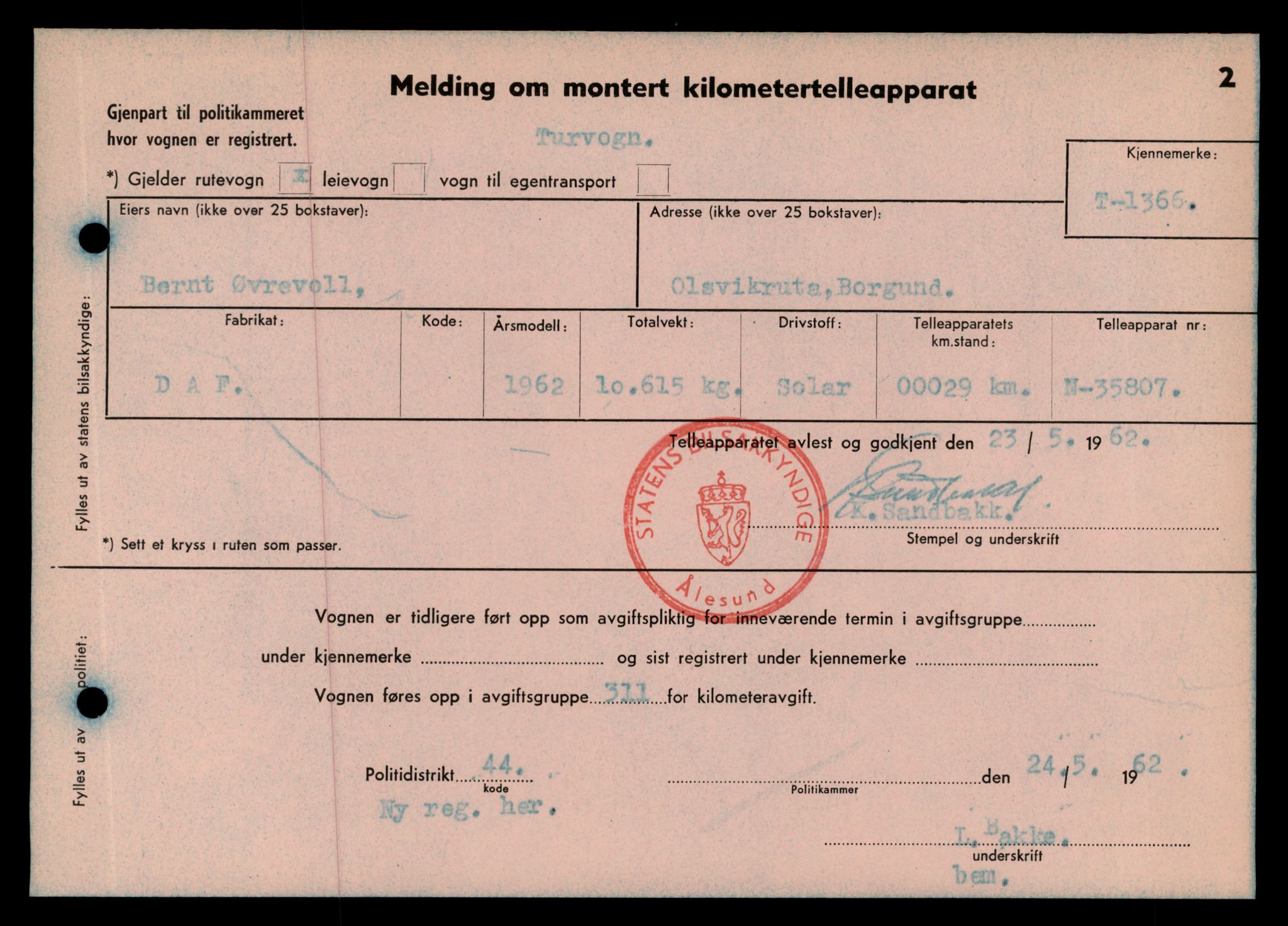 Møre og Romsdal vegkontor - Ålesund trafikkstasjon, AV/SAT-A-4099/F/Fe/L0012: Registreringskort for kjøretøy T 1290 - T 1450, 1927-1998, p. 1658