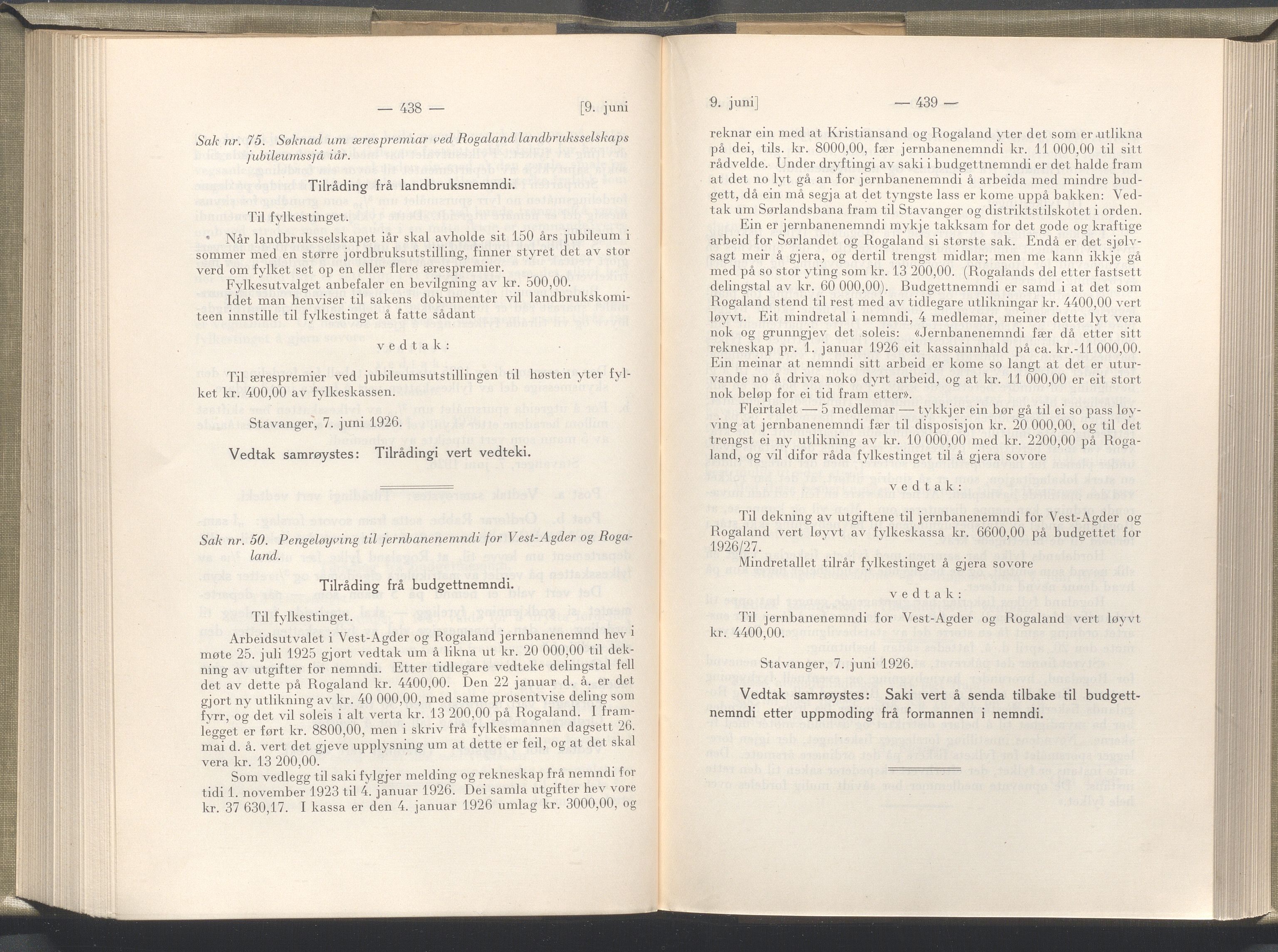 Rogaland fylkeskommune - Fylkesrådmannen , IKAR/A-900/A/Aa/Aaa/L0045: Møtebok , 1926, p. 438-439