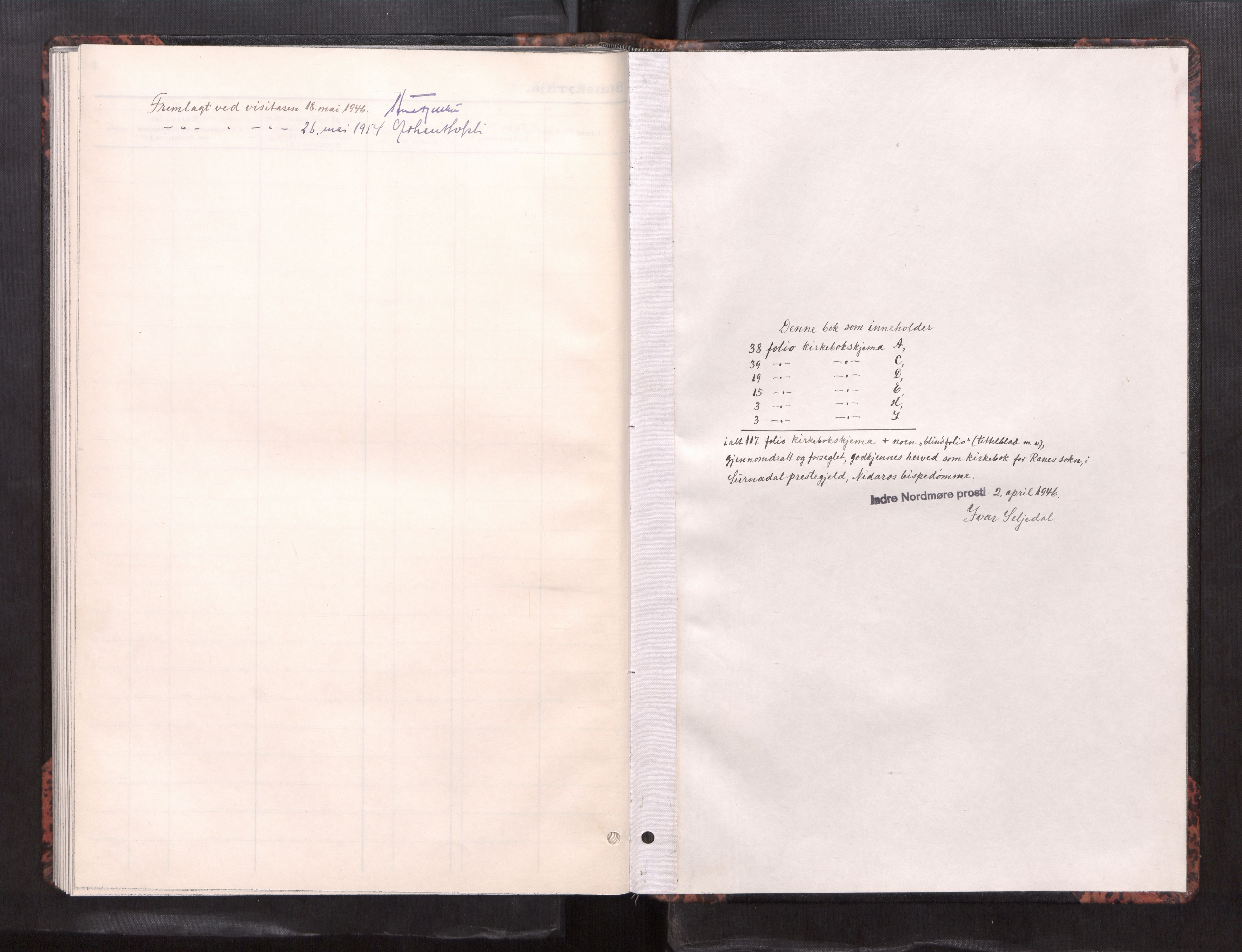 Ministerialprotokoller, klokkerbøker og fødselsregistre - Møre og Romsdal, AV/SAT-A-1454/596/L1061: Parish register (copy) no. 596---, 1945-1956