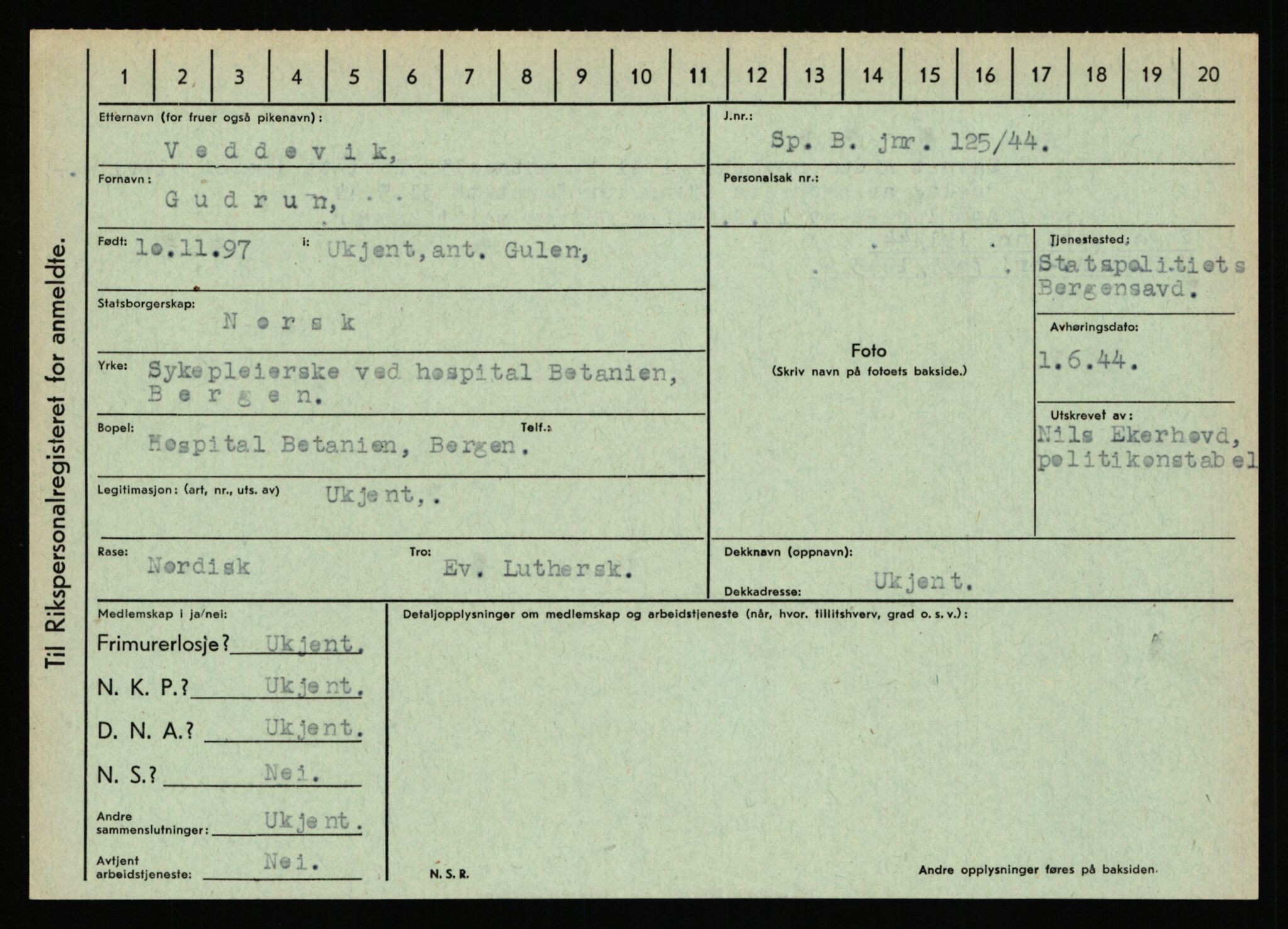 Statspolitiet - Hovedkontoret / Osloavdelingen, AV/RA-S-1329/C/Ca/L0016: Uberg - Øystese, 1943-1945, p. 740