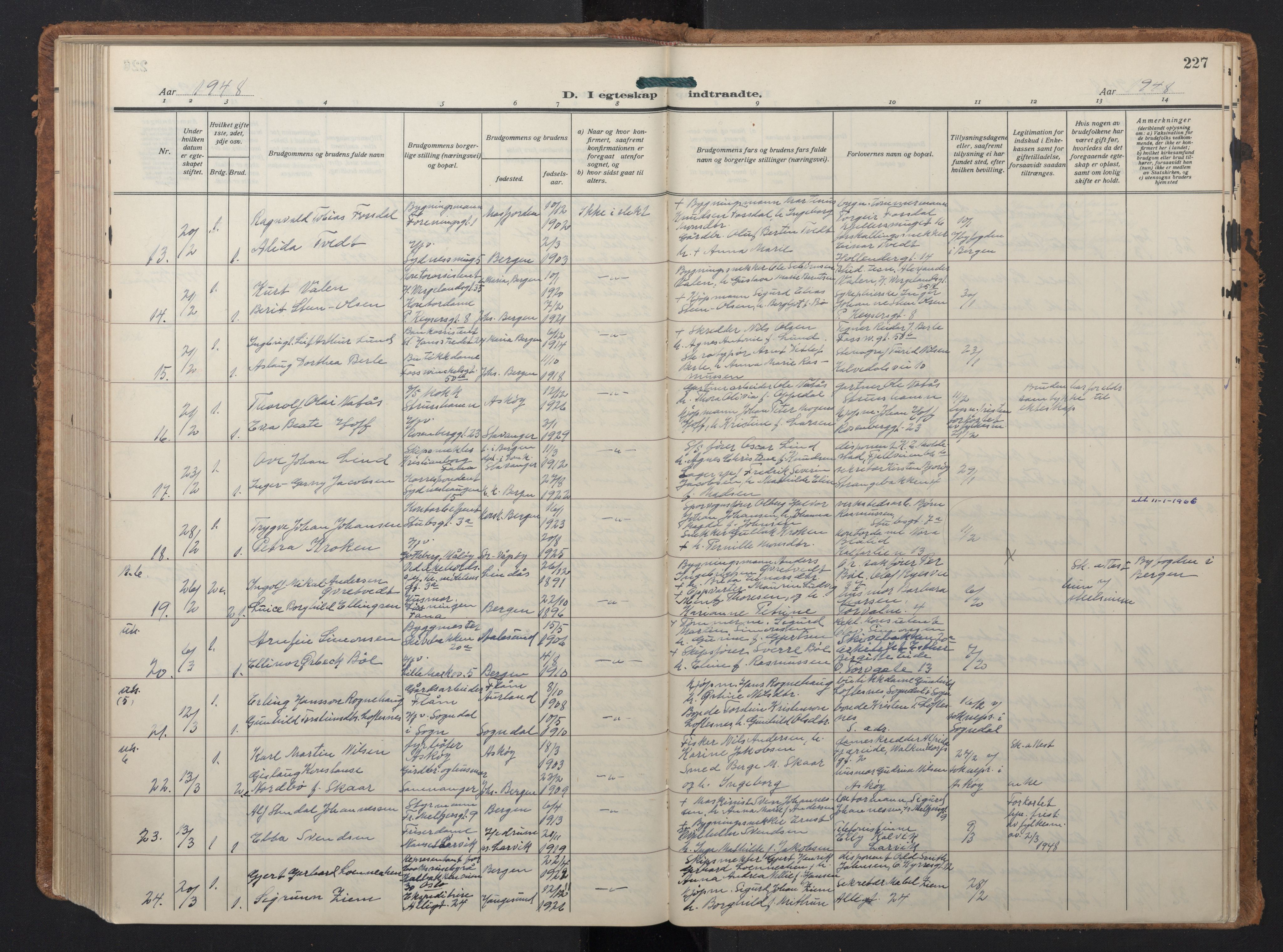 Johanneskirken sokneprestembete, AV/SAB-A-76001/H/Hab: Parish register (copy) no. C 3, 1929-1949, p. 226b-227a