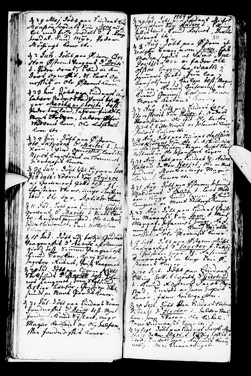 Lindås Sokneprestembete, SAB/A-76701/H/Haa: Parish register (official) no. A 1, 1699-1746, p. 30