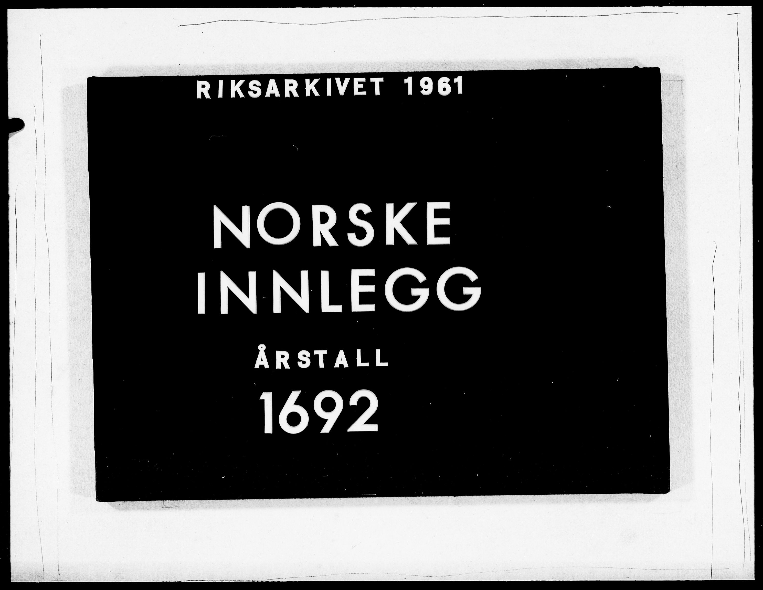 Danske Kanselli 1572-1799, AV/RA-EA-3023/F/Fc/Fcc/Fcca/L0045: Norske innlegg 1572-1799, 1691-1693, p. 22