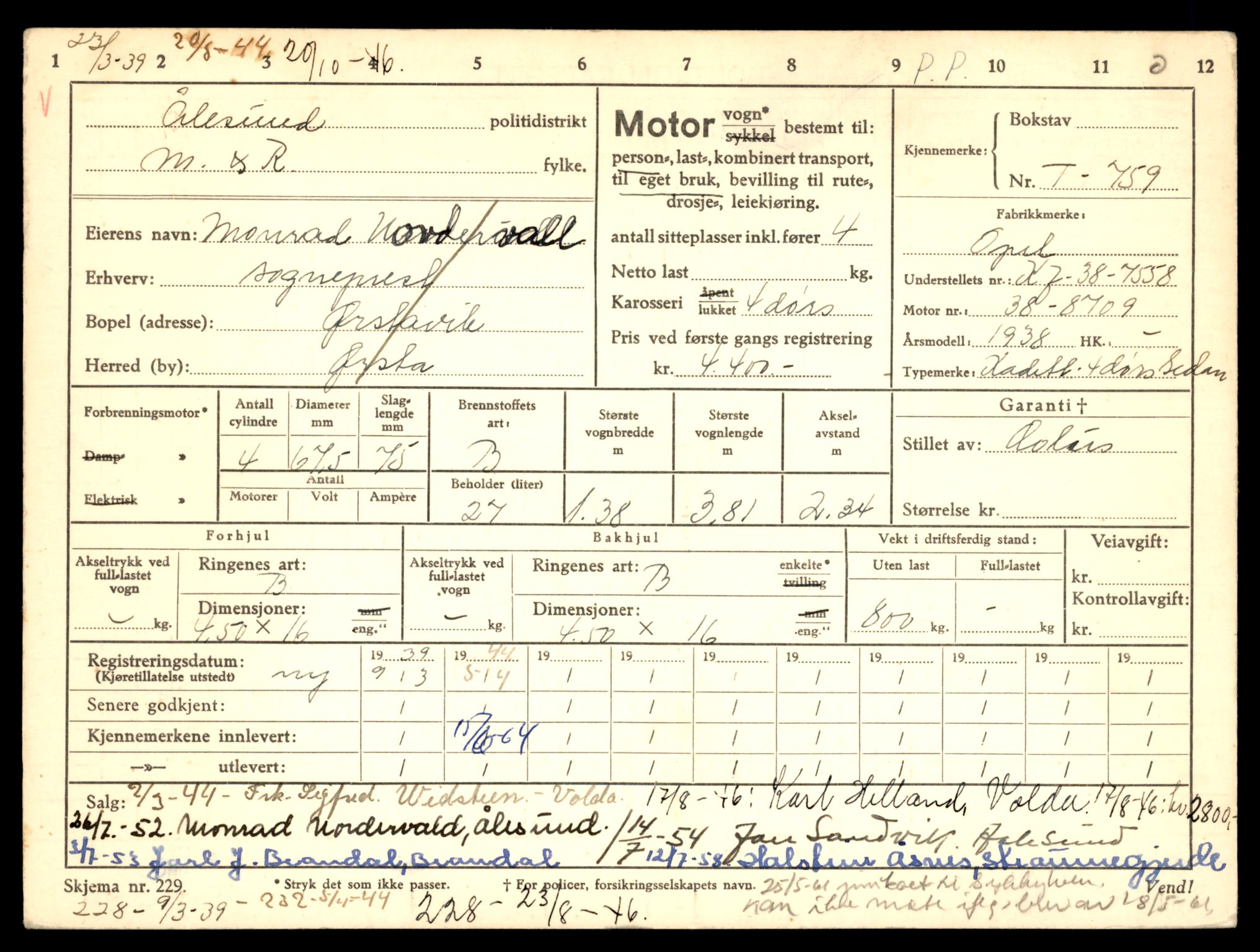 Møre og Romsdal vegkontor - Ålesund trafikkstasjon, AV/SAT-A-4099/F/Fe/L0008: Registreringskort for kjøretøy T 747 - T 894, 1927-1998, p. 373