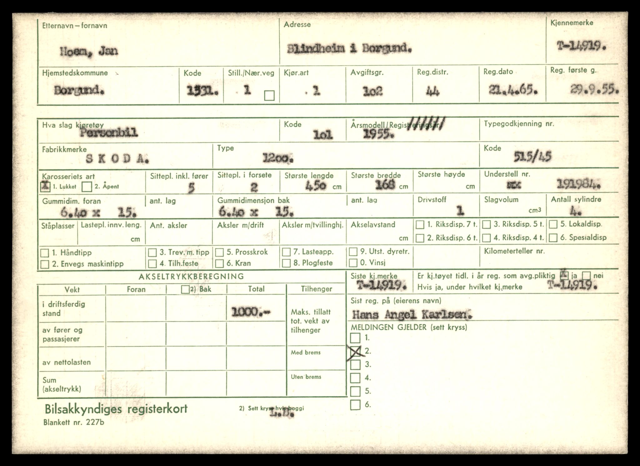 Møre og Romsdal vegkontor - Ålesund trafikkstasjon, SAT/A-4099/F/Fe/L0049: Registreringskort for kjøretøy T 14864 - T 18613, 1927-1998, p. 1267