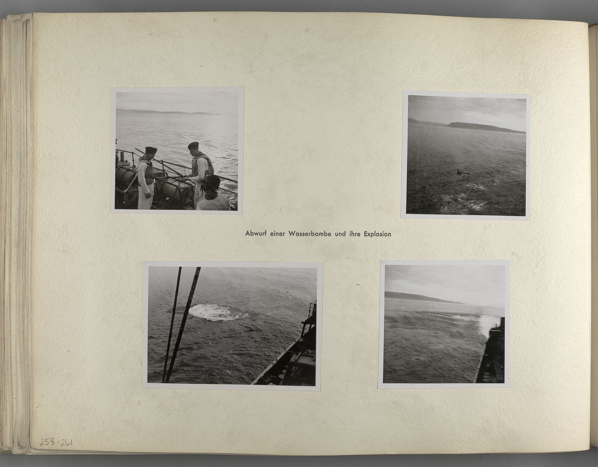 Tyske arkiver, Reichskommissariat, Bildarchiv, AV/RA-RAFA-3309/U/L0071: Fotoalbum: Mit dem Reichskommissar nach Nordnorwegen und Finnland 10. bis 27. Juli 1942, 1942, p. 102