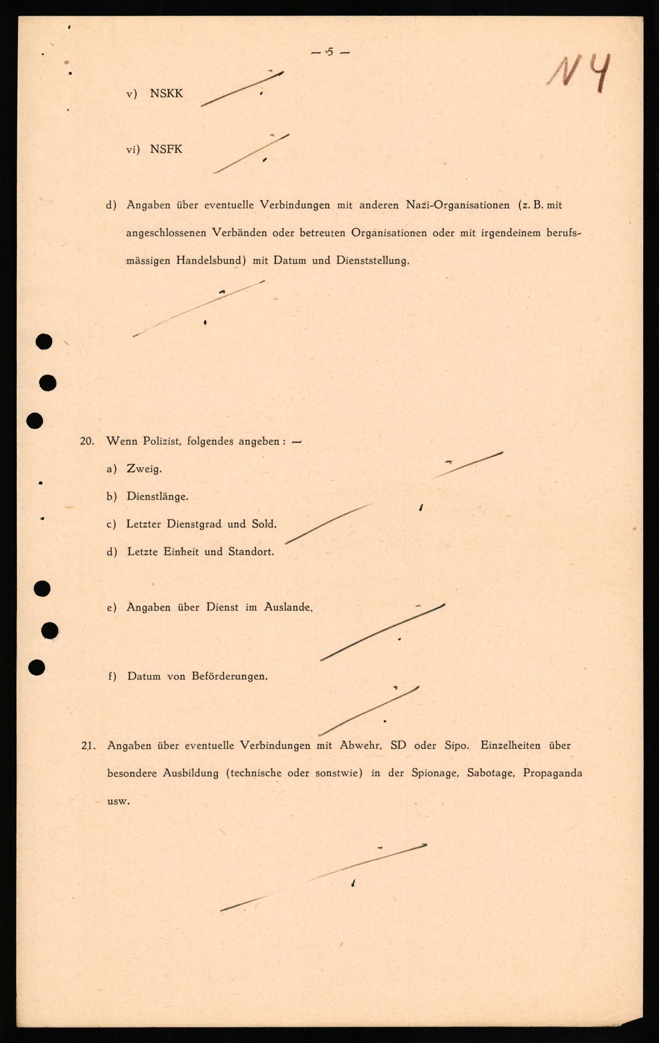 Forsvaret, Forsvarets overkommando II, AV/RA-RAFA-3915/D/Db/L0023: CI Questionaires. Tyske okkupasjonsstyrker i Norge. Tyskere., 1945-1946, p. 471