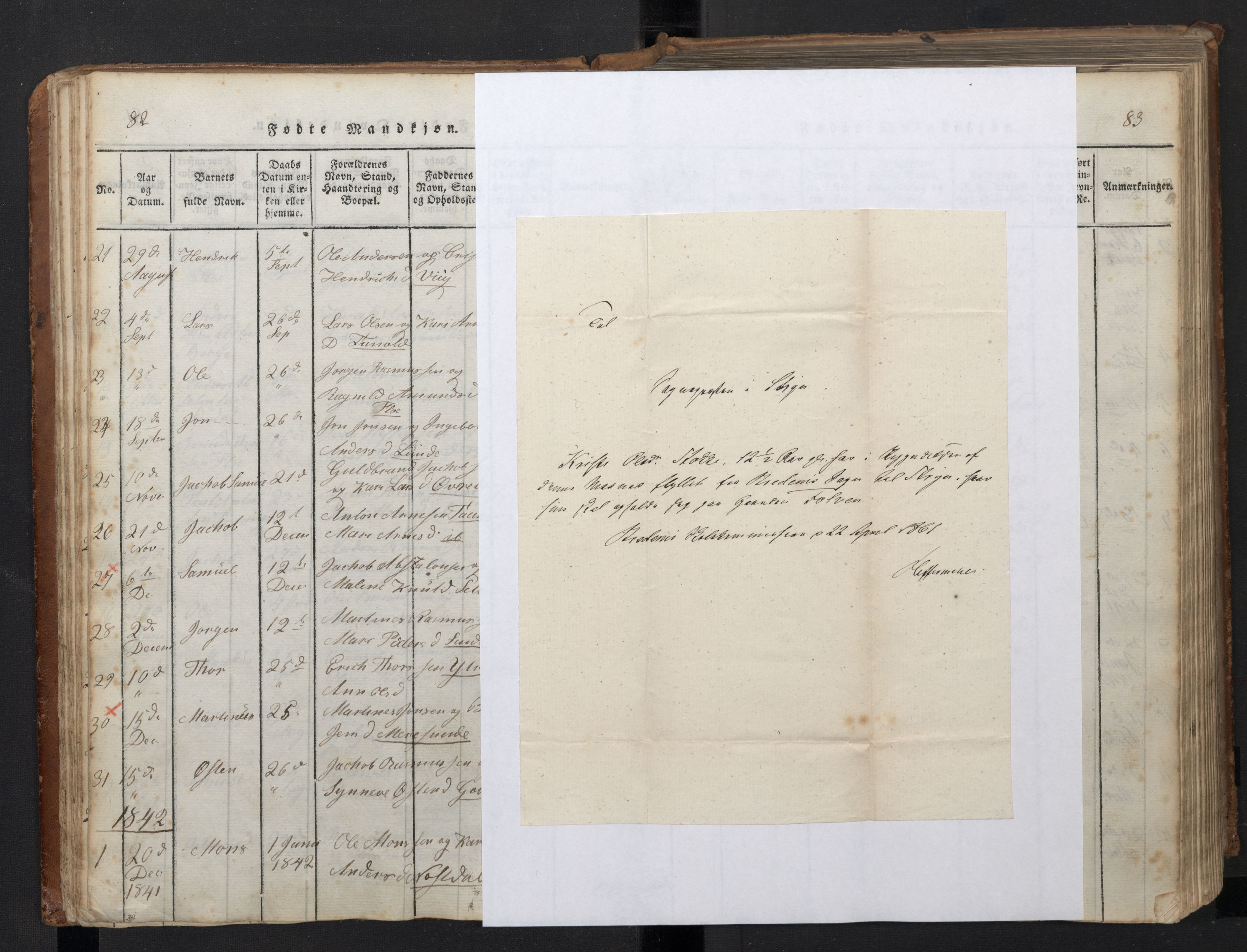 Stryn Sokneprestembete, SAB/A-82501: Parish register (copy) no. A 1, 1816-1844, p. 82-83