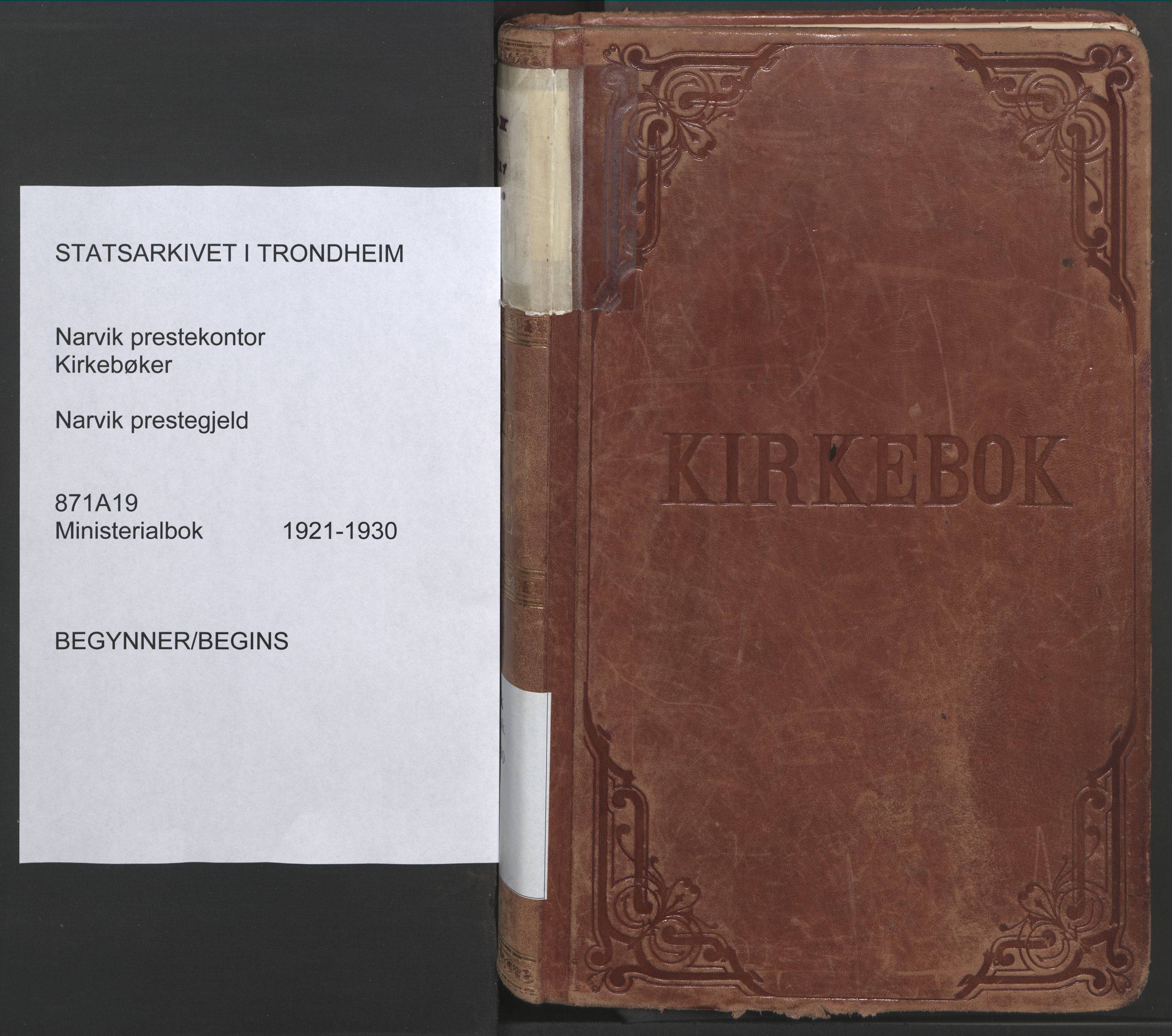 Ministerialprotokoller, klokkerbøker og fødselsregistre - Nordland, SAT/A-1459/871/L1003: Parish register (official) no. 871A19, 1921-1930