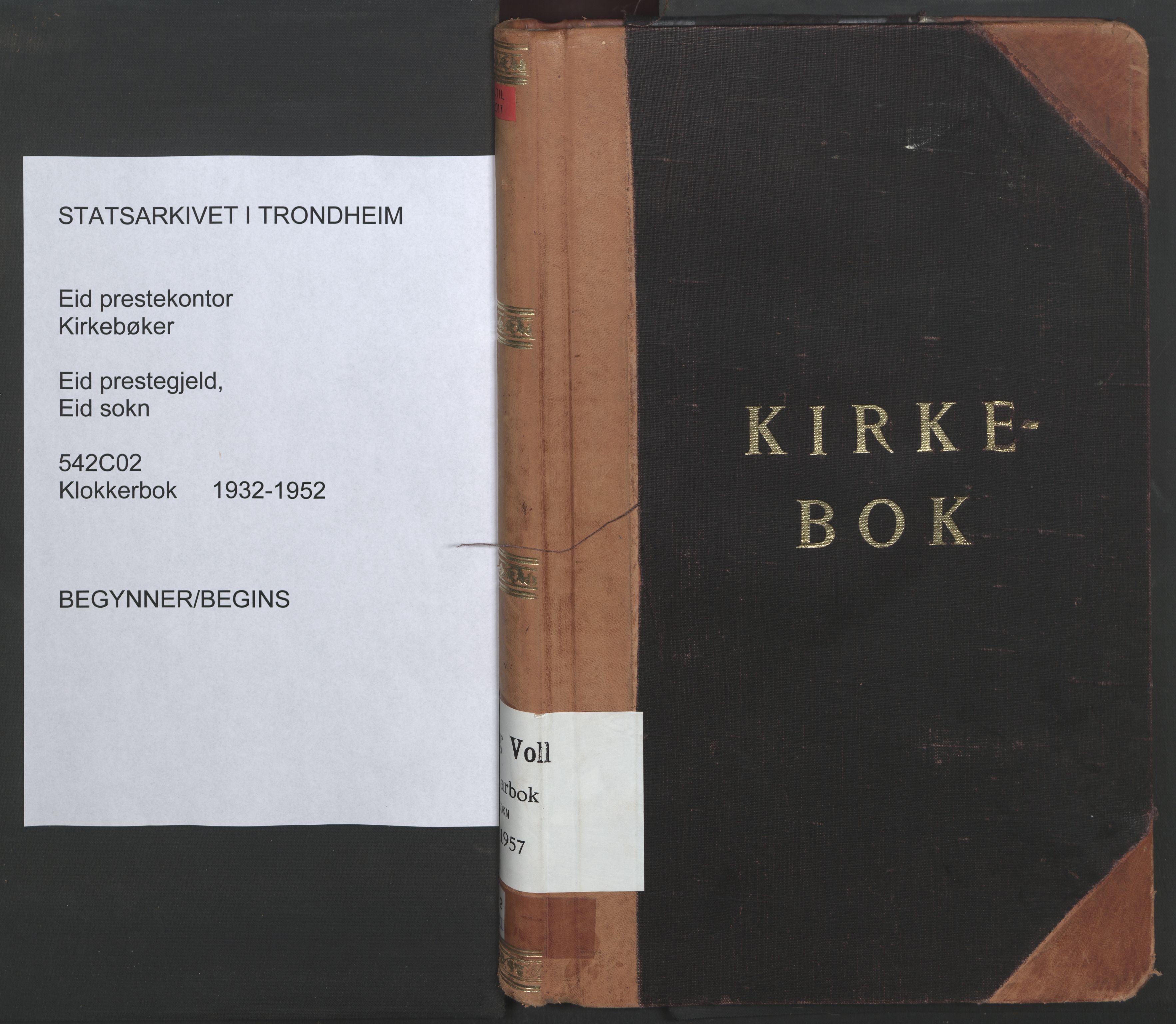 Ministerialprotokoller, klokkerbøker og fødselsregistre - Møre og Romsdal, SAT/A-1454/542/L0559: Parish register (copy) no. 542C02, 1932-1952