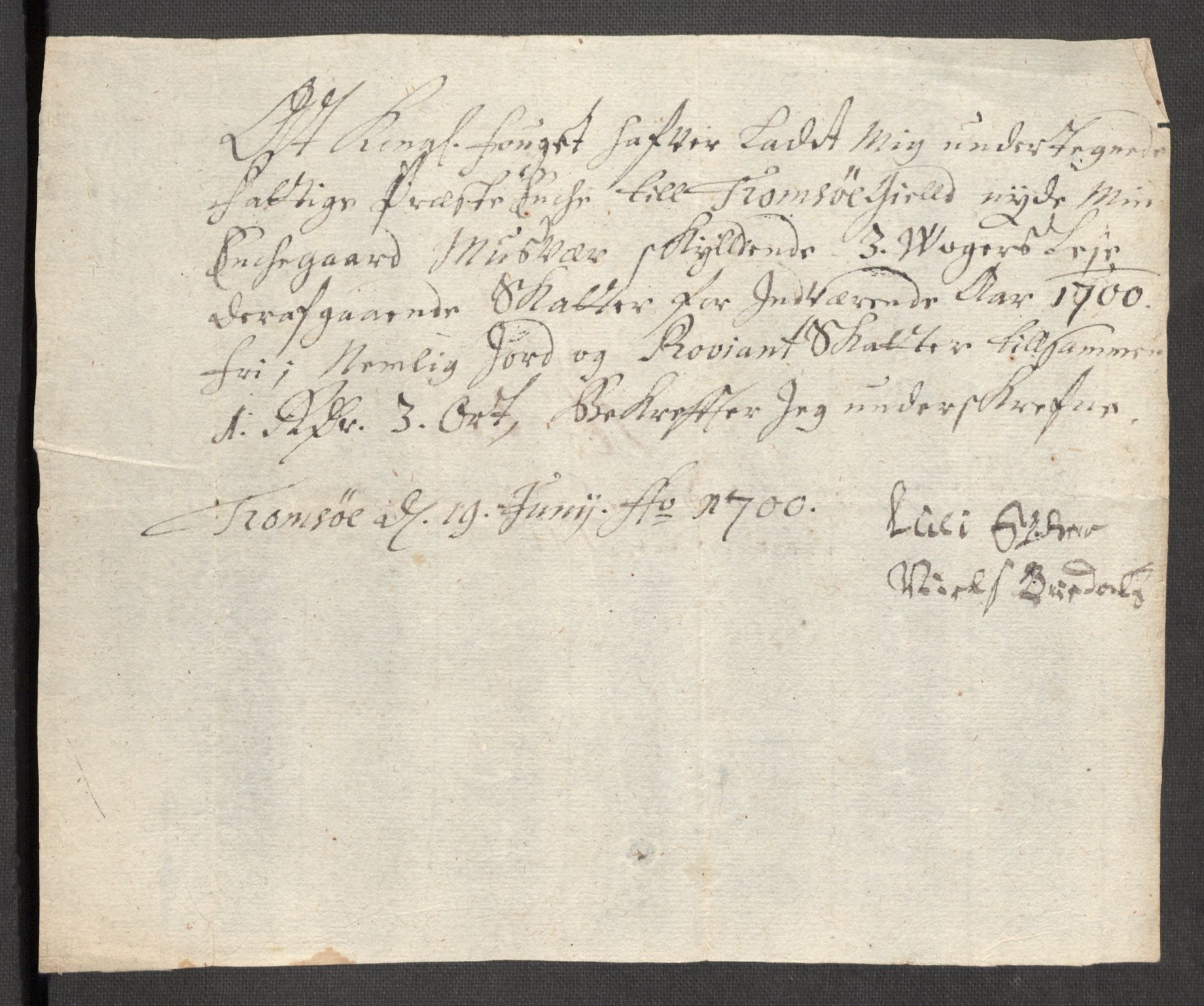 Rentekammeret inntil 1814, Reviderte regnskaper, Fogderegnskap, AV/RA-EA-4092/R68/L4755: Fogderegnskap Senja og Troms, 1700-1704, p. 100