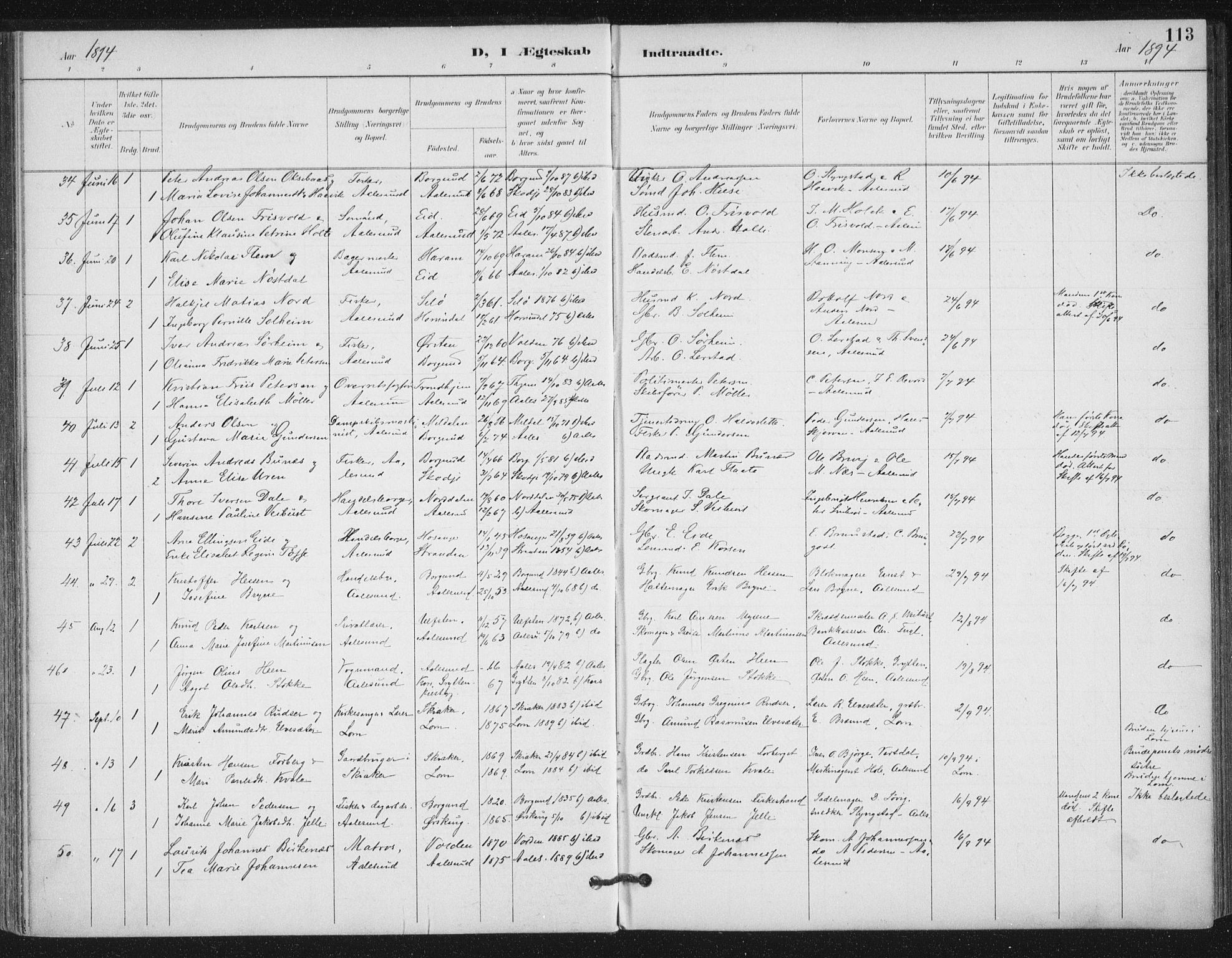 Ministerialprotokoller, klokkerbøker og fødselsregistre - Møre og Romsdal, AV/SAT-A-1454/529/L0457: Parish register (official) no. 529A07, 1894-1903, p. 113