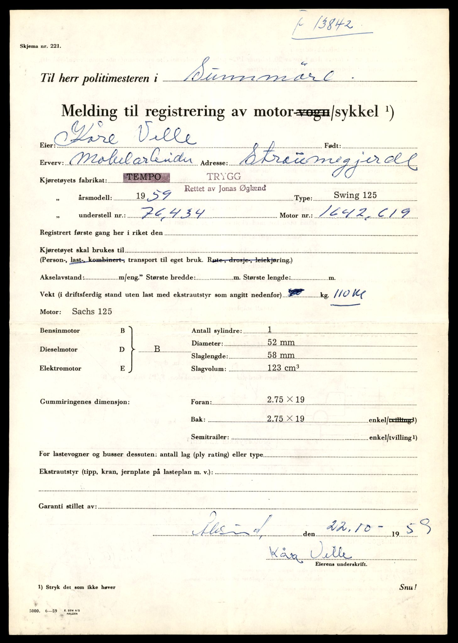 Møre og Romsdal vegkontor - Ålesund trafikkstasjon, AV/SAT-A-4099/F/Fe/L0041: Registreringskort for kjøretøy T 13710 - T 13905, 1927-1998, p. 2411