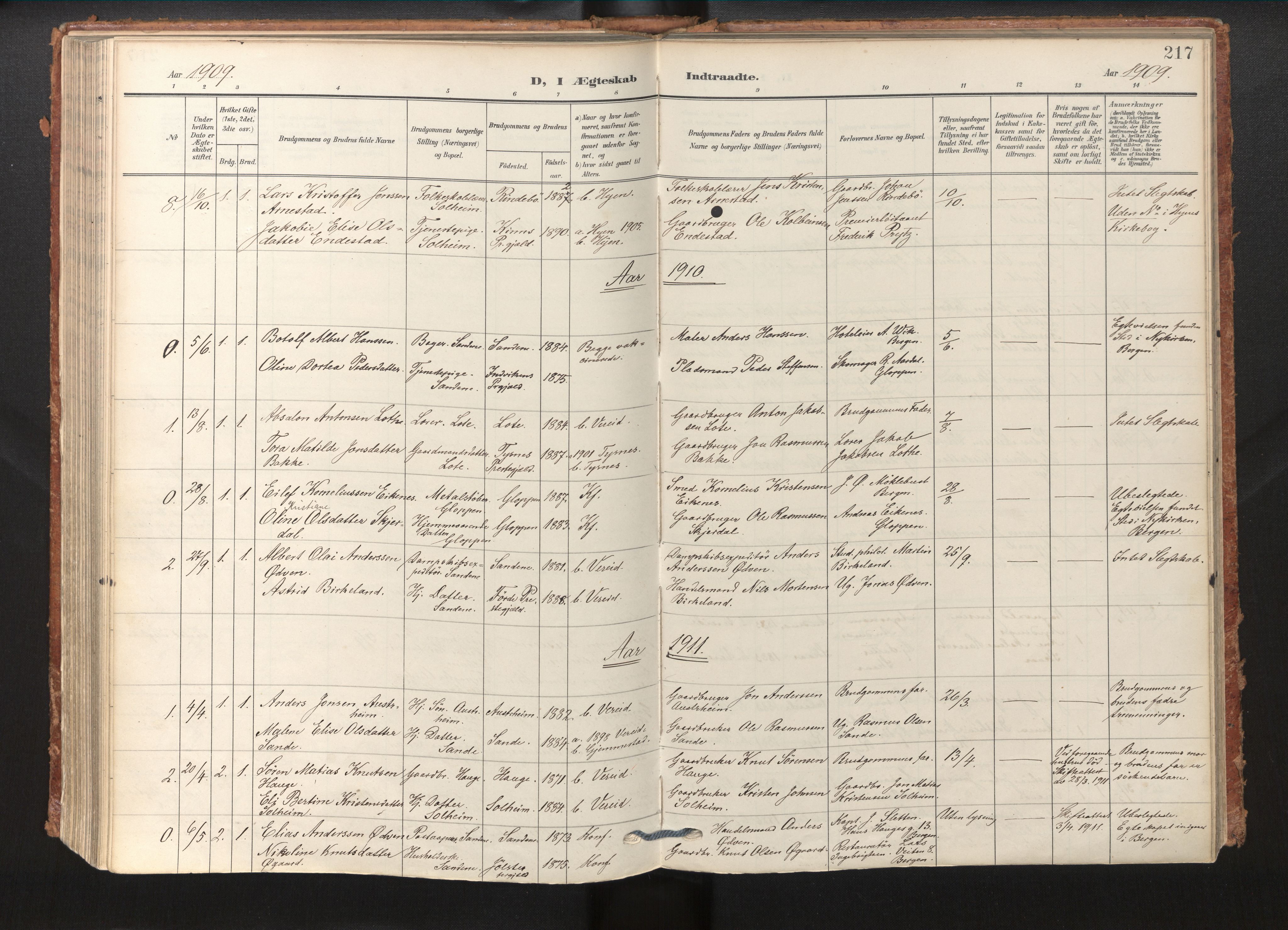 Gloppen sokneprestembete, SAB/A-80101/H/Haa/Haab/L0002: Parish register (official) no. B 2, 1906-1932, p. 216b-217a