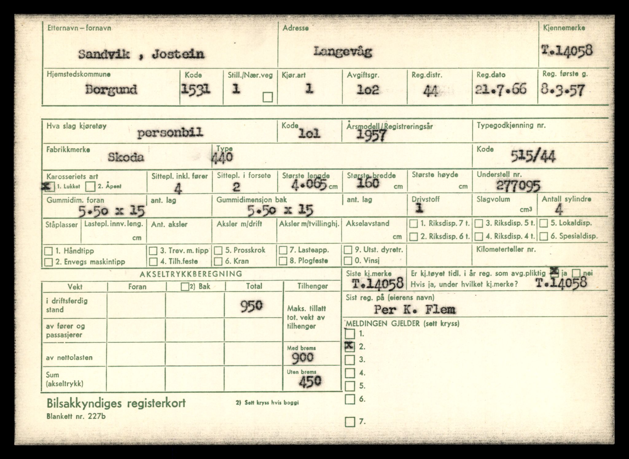 Møre og Romsdal vegkontor - Ålesund trafikkstasjon, AV/SAT-A-4099/F/Fe/L0042: Registreringskort for kjøretøy T 13906 - T 14079, 1927-1998, p. 2693
