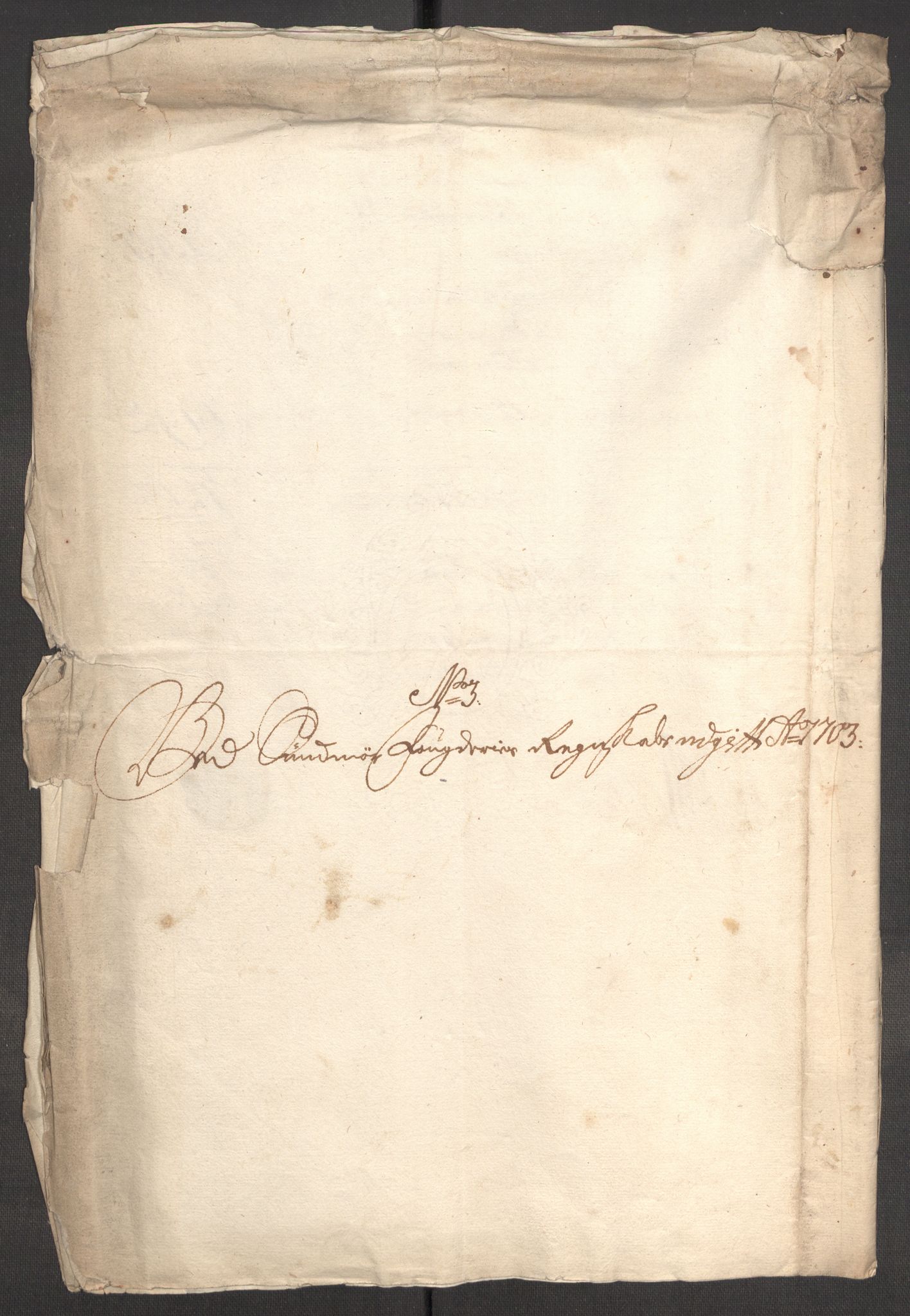 Rentekammeret inntil 1814, Reviderte regnskaper, Fogderegnskap, RA/EA-4092/R54/L3559: Fogderegnskap Sunnmøre, 1702-1703, p. 370