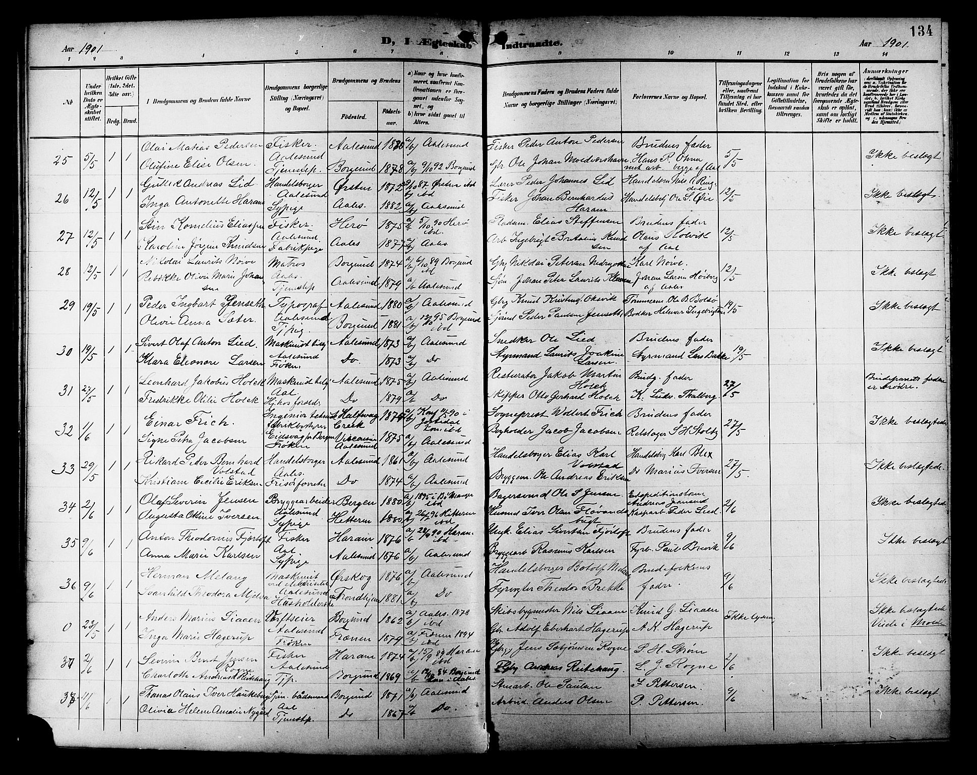 Ministerialprotokoller, klokkerbøker og fødselsregistre - Møre og Romsdal, AV/SAT-A-1454/529/L0469: Parish register (copy) no. 529C06, 1898-1906, p. 134