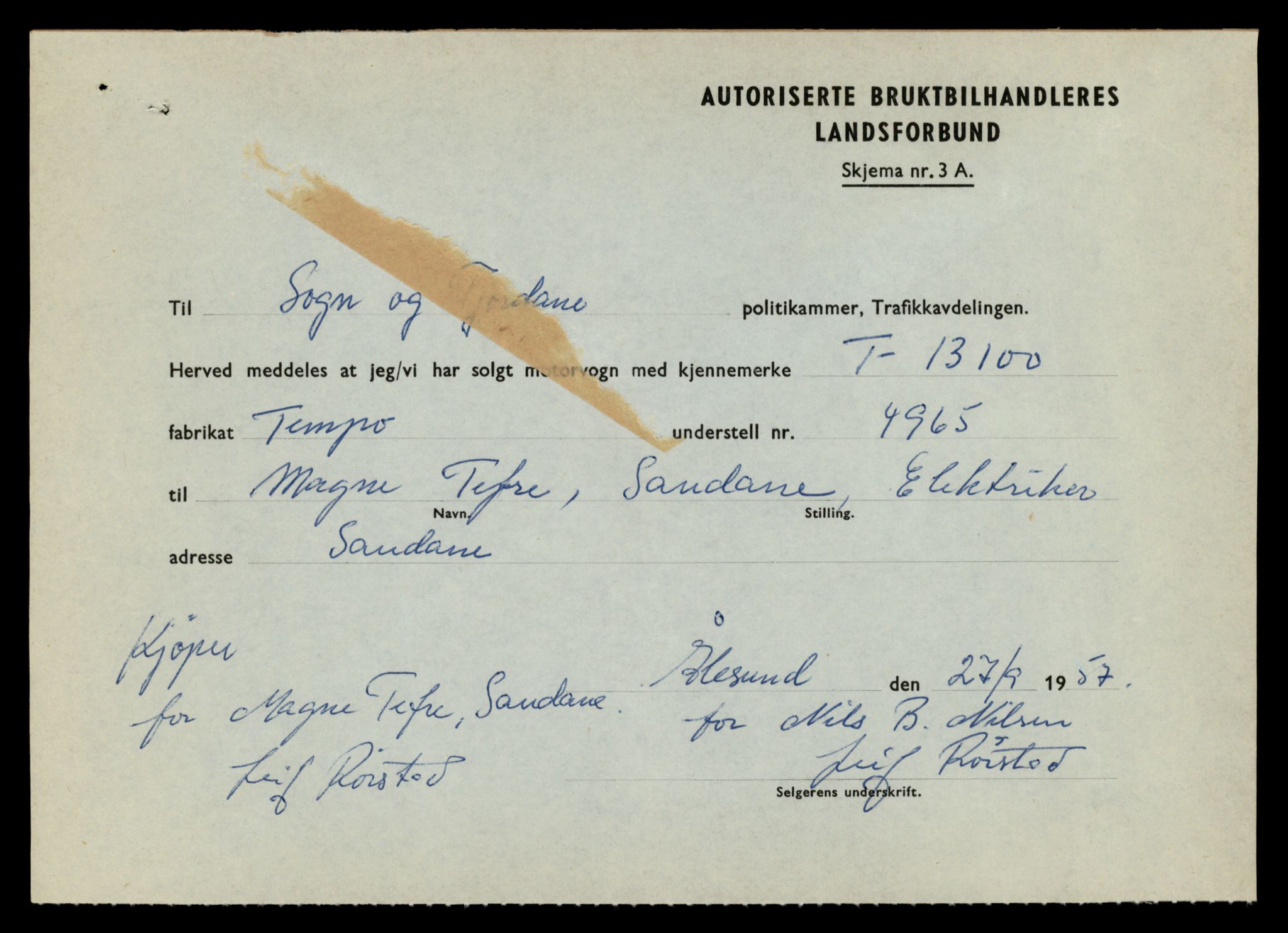 Møre og Romsdal vegkontor - Ålesund trafikkstasjon, AV/SAT-A-4099/F/Fe/L0037: Registreringskort for kjøretøy T 13031 - T 13179, 1927-1998, p. 1410