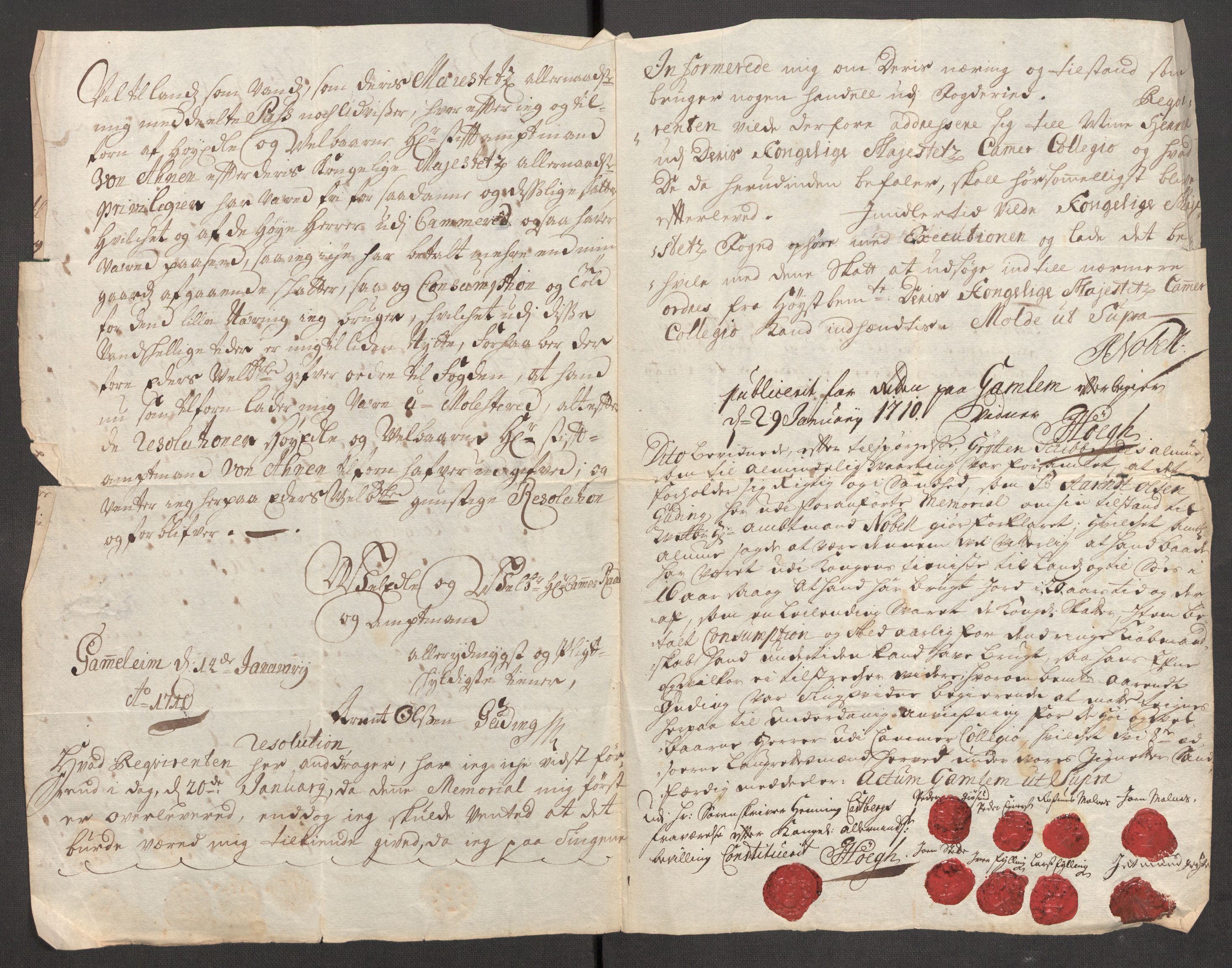 Rentekammeret inntil 1814, Reviderte regnskaper, Fogderegnskap, RA/EA-4092/R54/L3560: Fogderegnskap Sunnmøre, 1704-1705, p. 477