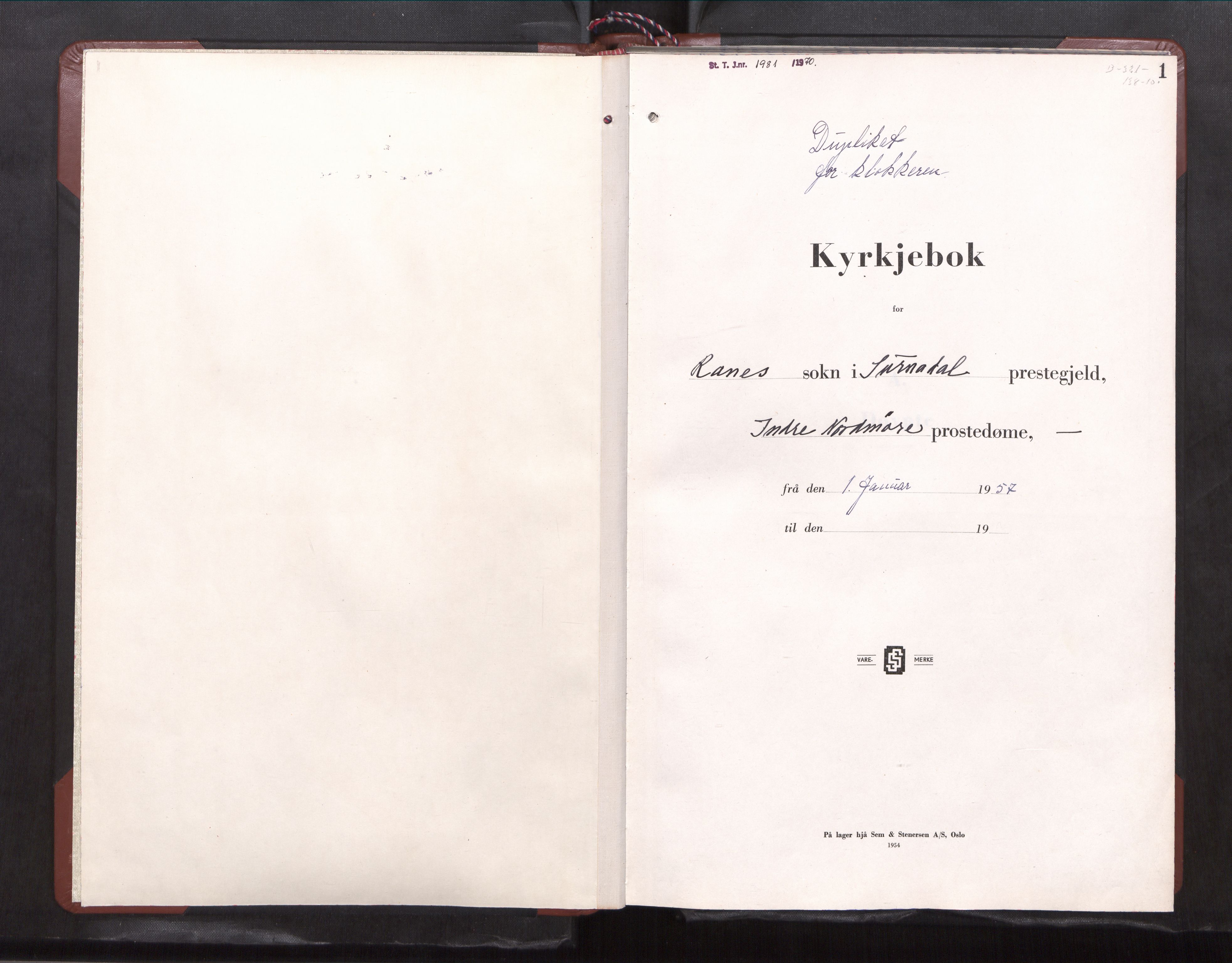 Ministerialprotokoller, klokkerbøker og fødselsregistre - Møre og Romsdal, AV/SAT-A-1454/596/L1062: Parish register (copy) no. 596---, 1957-1965, p. 1