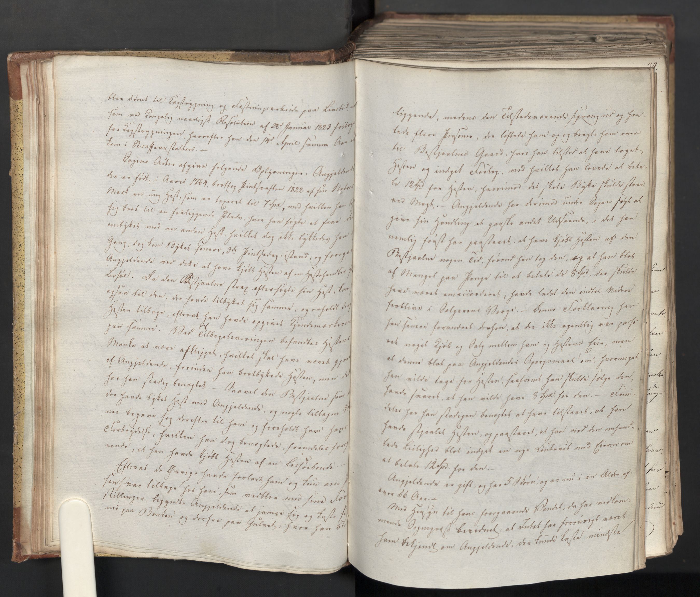 Statsrådsavdelingen i Stockholm, AV/RA-S-1003/D/Da/L0066: Regjeringsinnstillinger nr. 240-449, 1830, p. 37