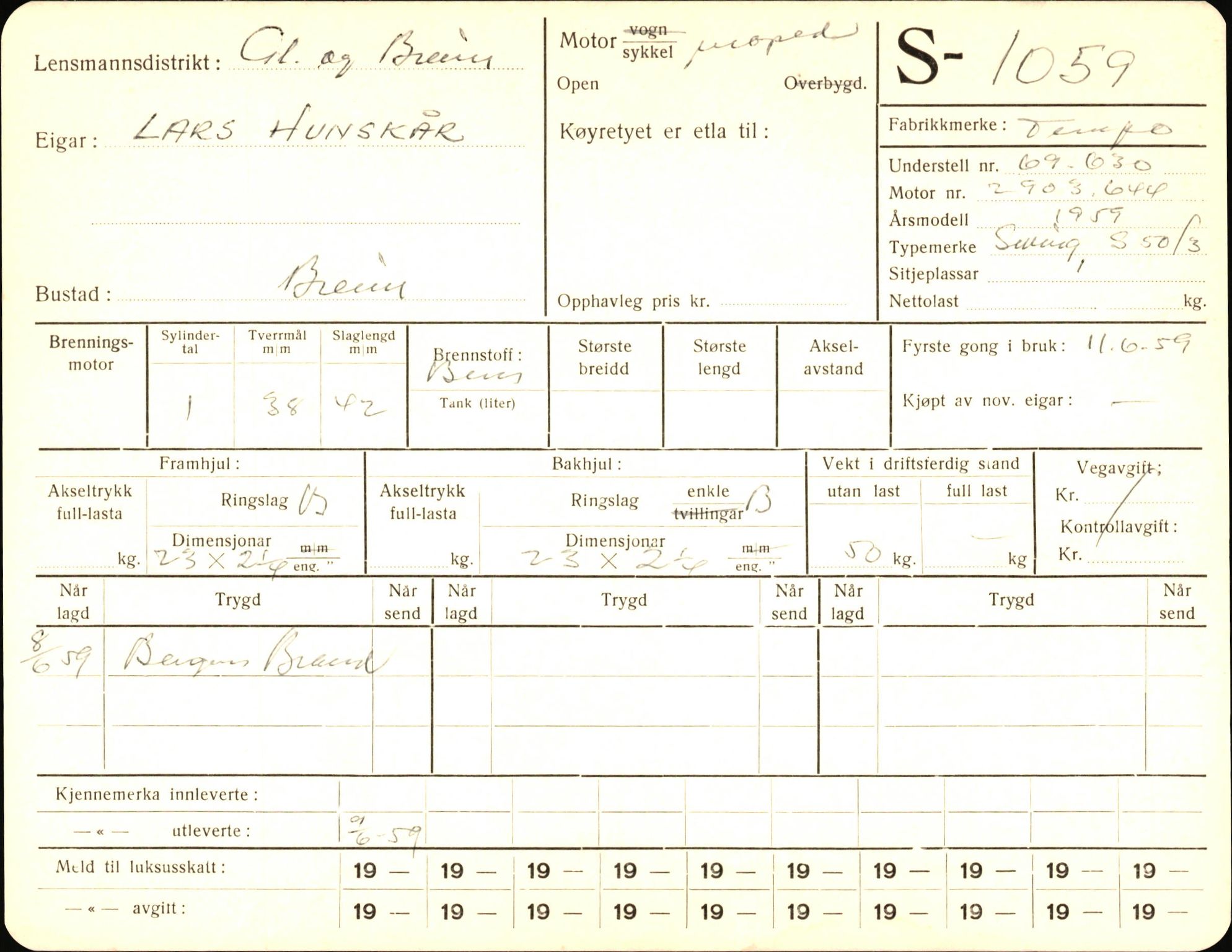 Statens vegvesen, Sogn og Fjordane vegkontor, AV/SAB-A-5301/4/F/L0003: Registerkort utmeldte Fjordane S1000-2499, 1930-1961, p. 102