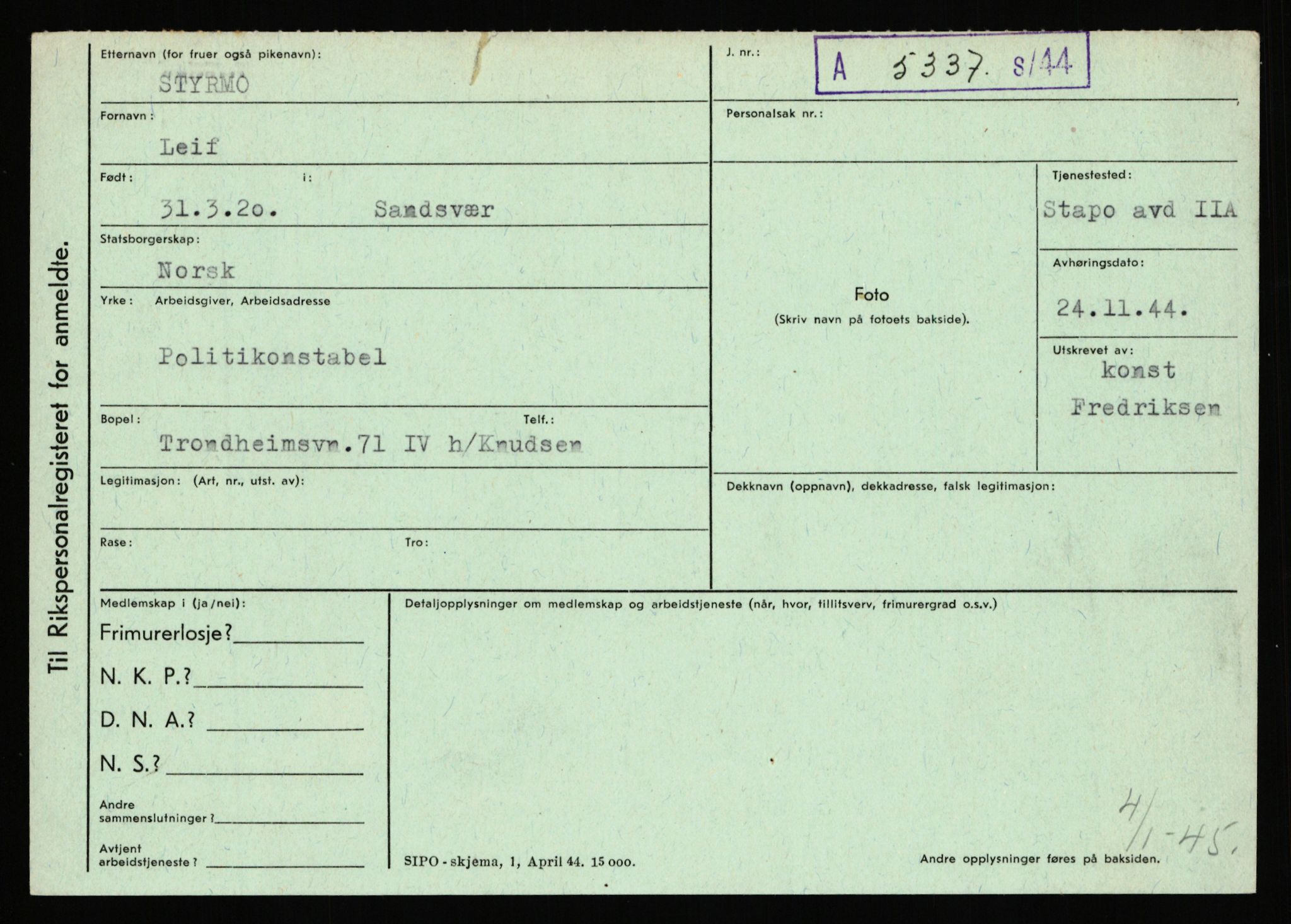 Statspolitiet - Hovedkontoret / Osloavdelingen, AV/RA-S-1329/C/Ca/L0014: Seterlien - Svartås, 1943-1945, p. 4555