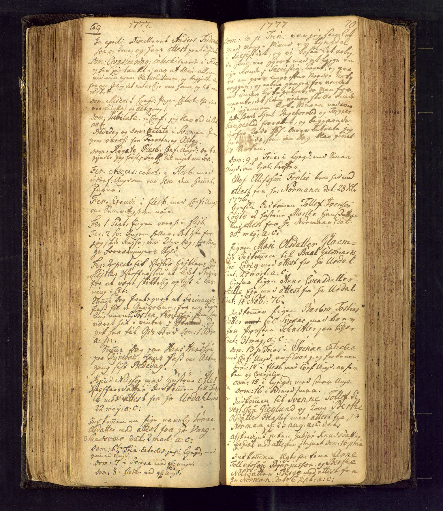 Flesberg kirkebøker, AV/SAKO-A-18/F/Fa/L0002: Parish register (official) no. I 2, 1726-1747, p. 69-70