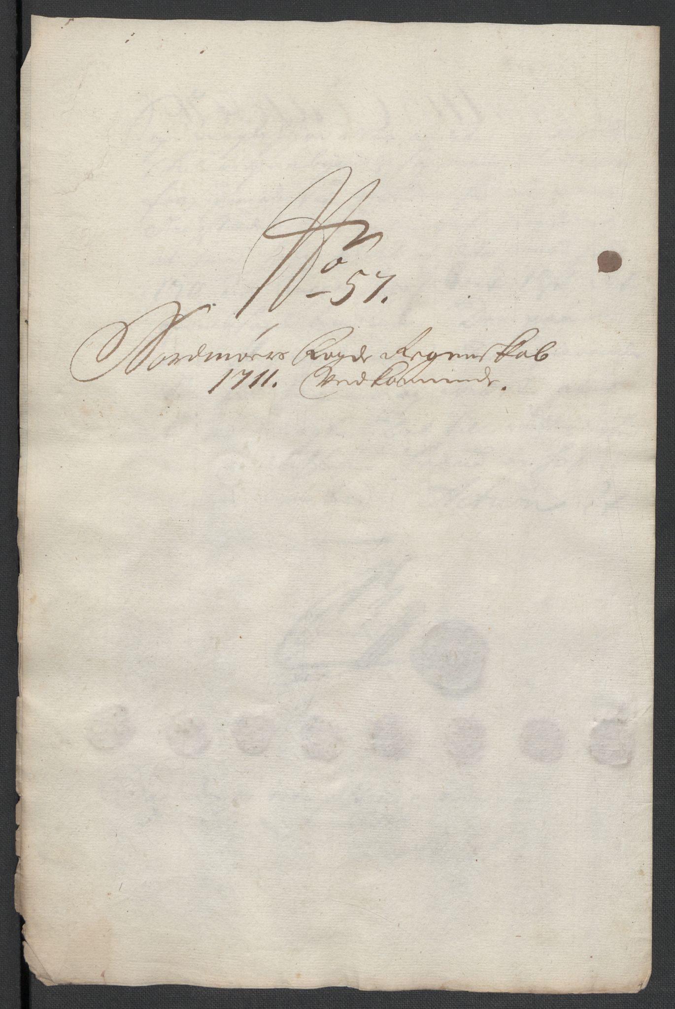 Rentekammeret inntil 1814, Reviderte regnskaper, Fogderegnskap, AV/RA-EA-4092/R56/L3745: Fogderegnskap Nordmøre, 1711, p. 401